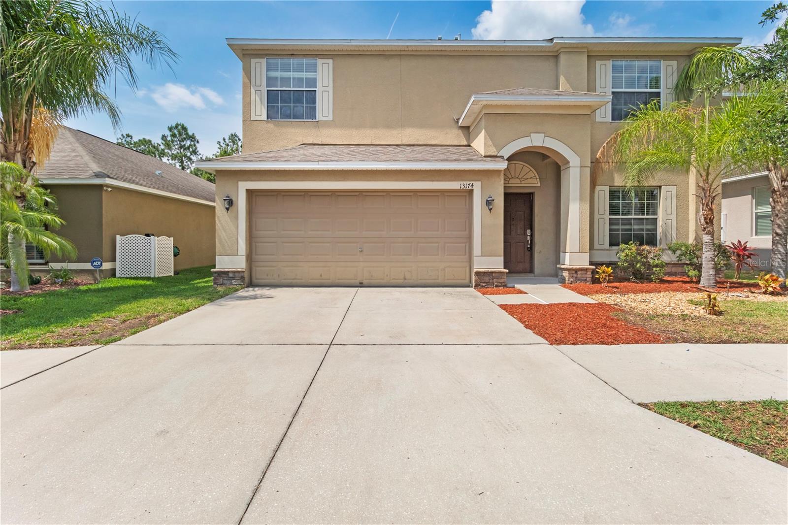 Image 28 of 44 For 13174 Royal Pines Avenue