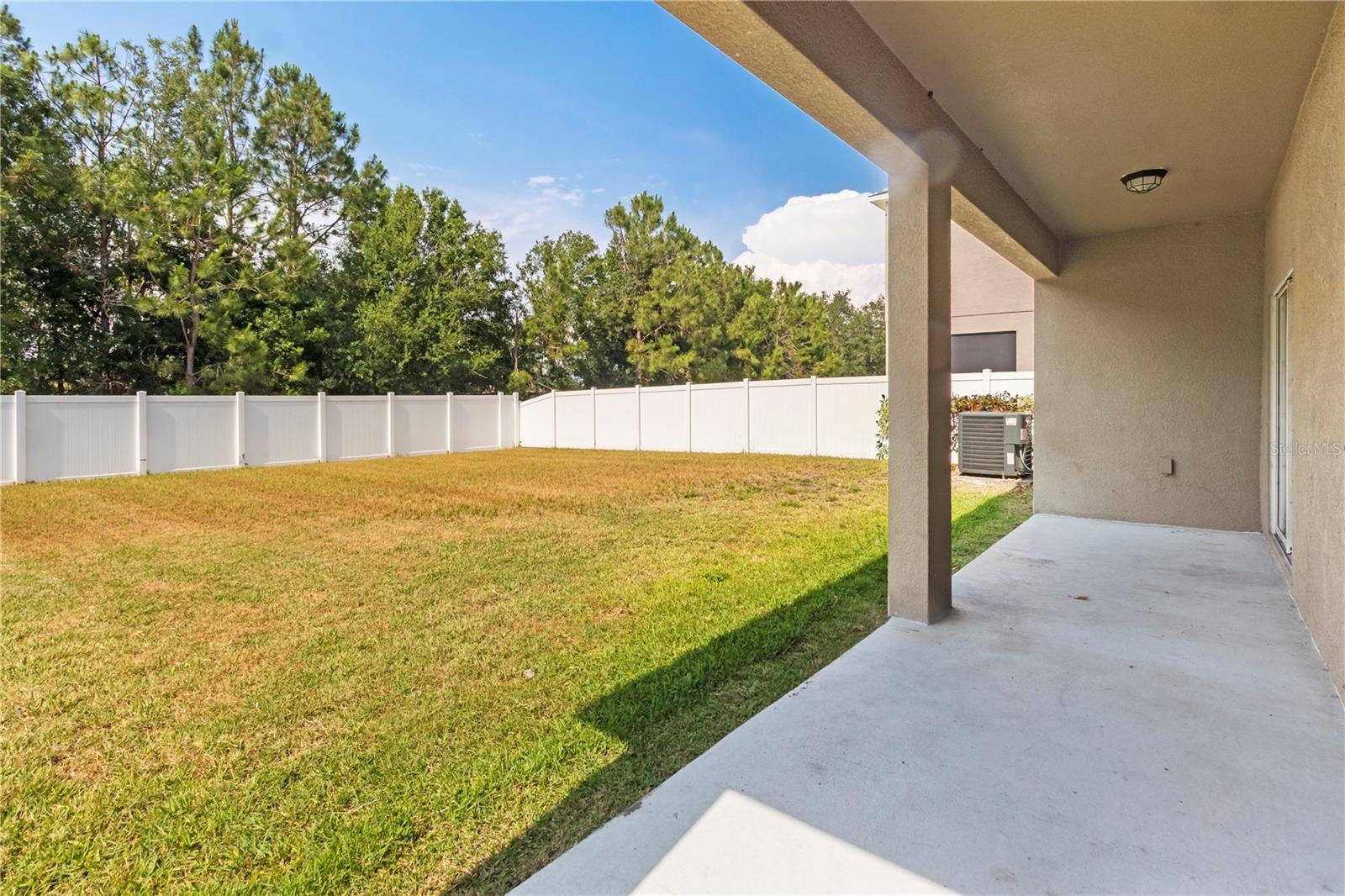 Image 36 of 44 For 13174 Royal Pines Avenue
