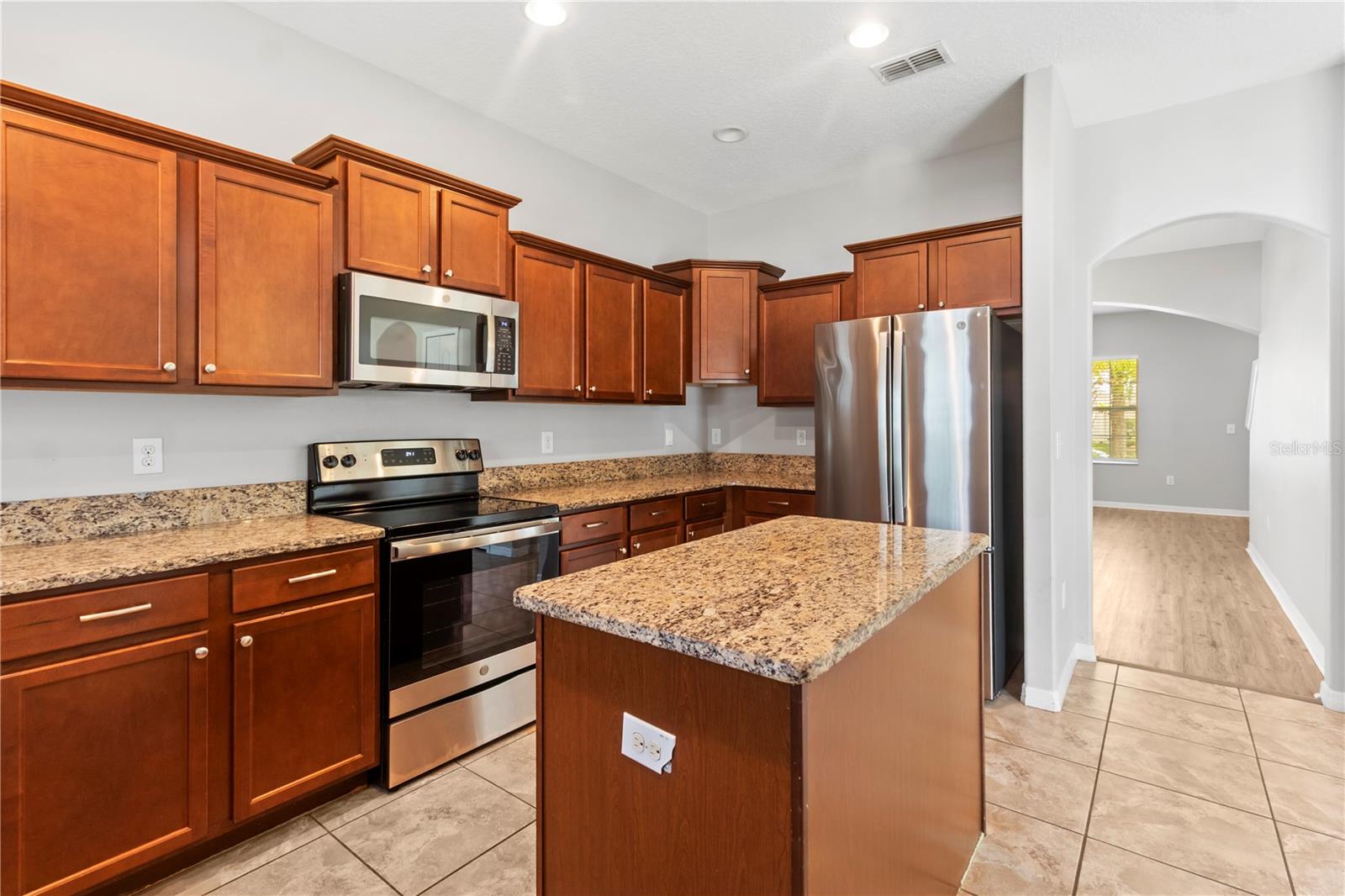 Image 39 of 44 For 13174 Royal Pines Avenue
