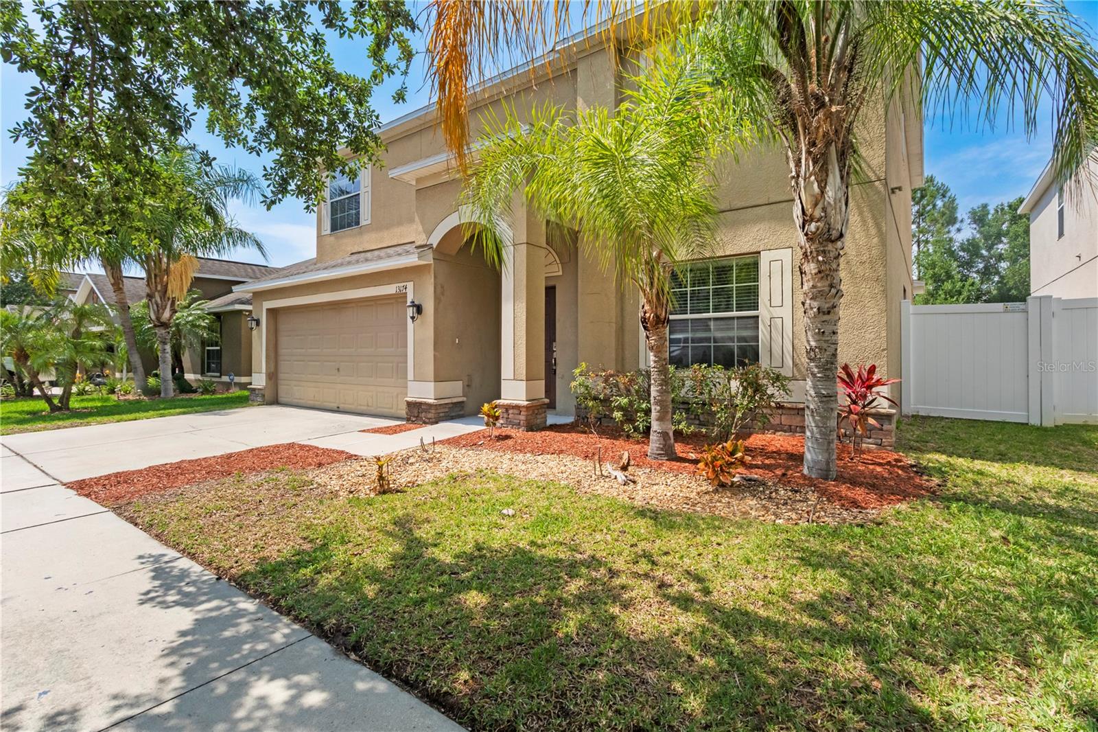 Image 4 of 44 For 13174 Royal Pines Avenue