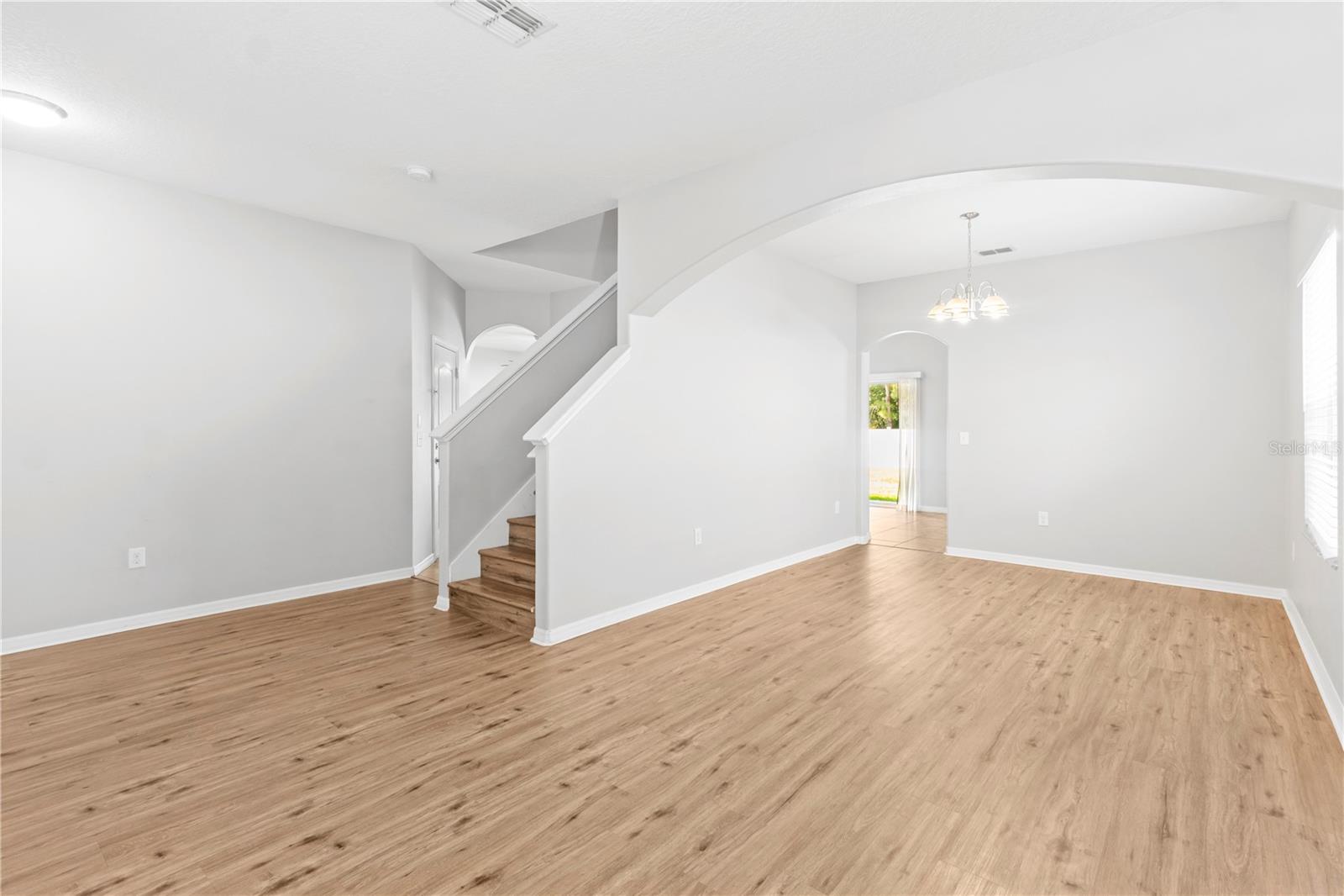 Image 5 of 44 For 13174 Royal Pines Avenue