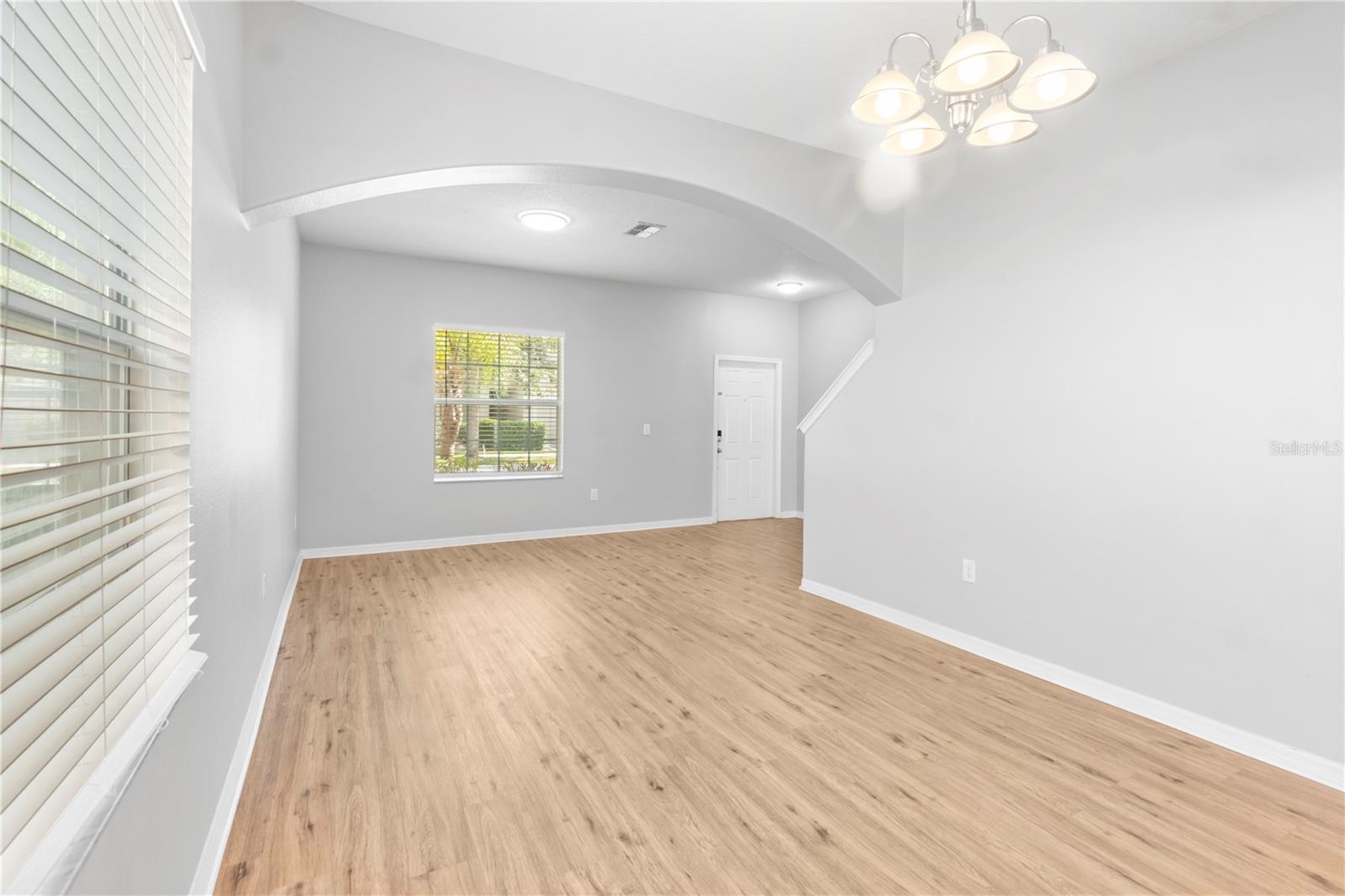 Image 6 of 44 For 13174 Royal Pines Avenue
