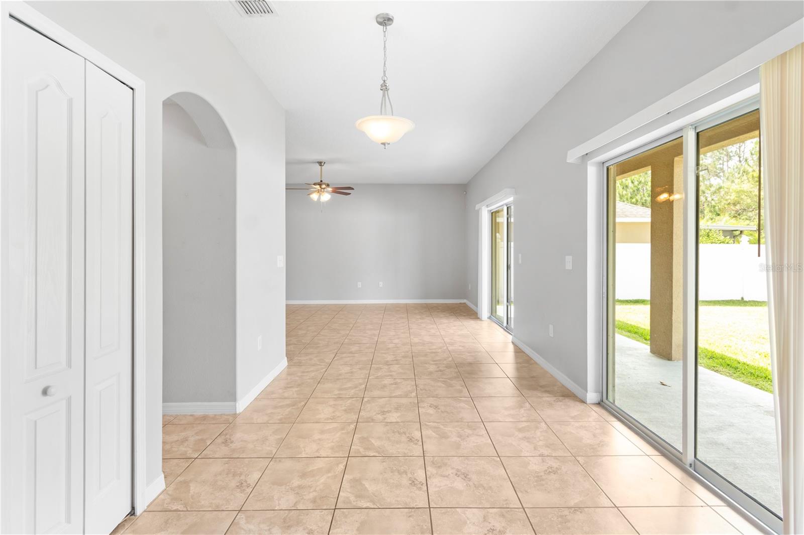 Image 7 of 44 For 13174 Royal Pines Avenue