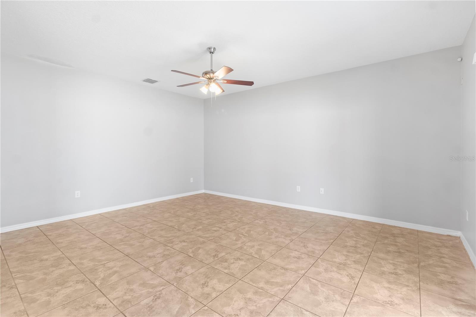 Image 8 of 44 For 13174 Royal Pines Avenue