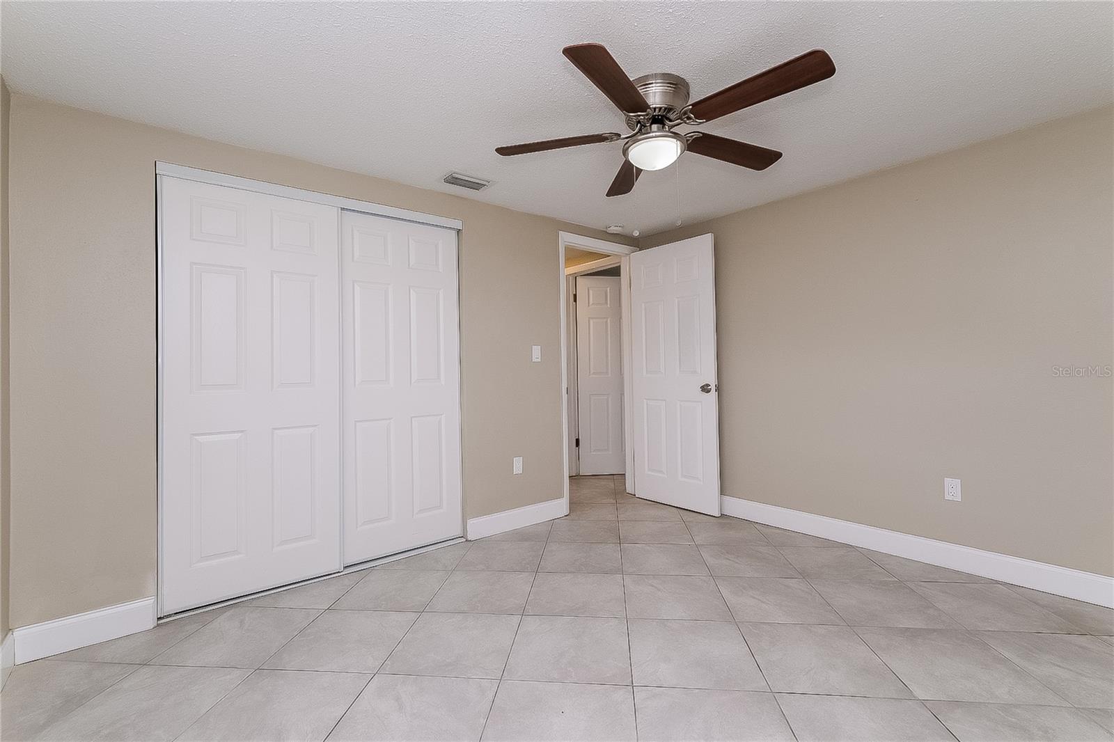 Image 11 of 16 For 7405 Oakshire Drive