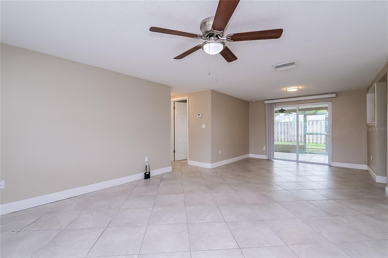 Image 2 of 16 For 7405 Oakshire Drive