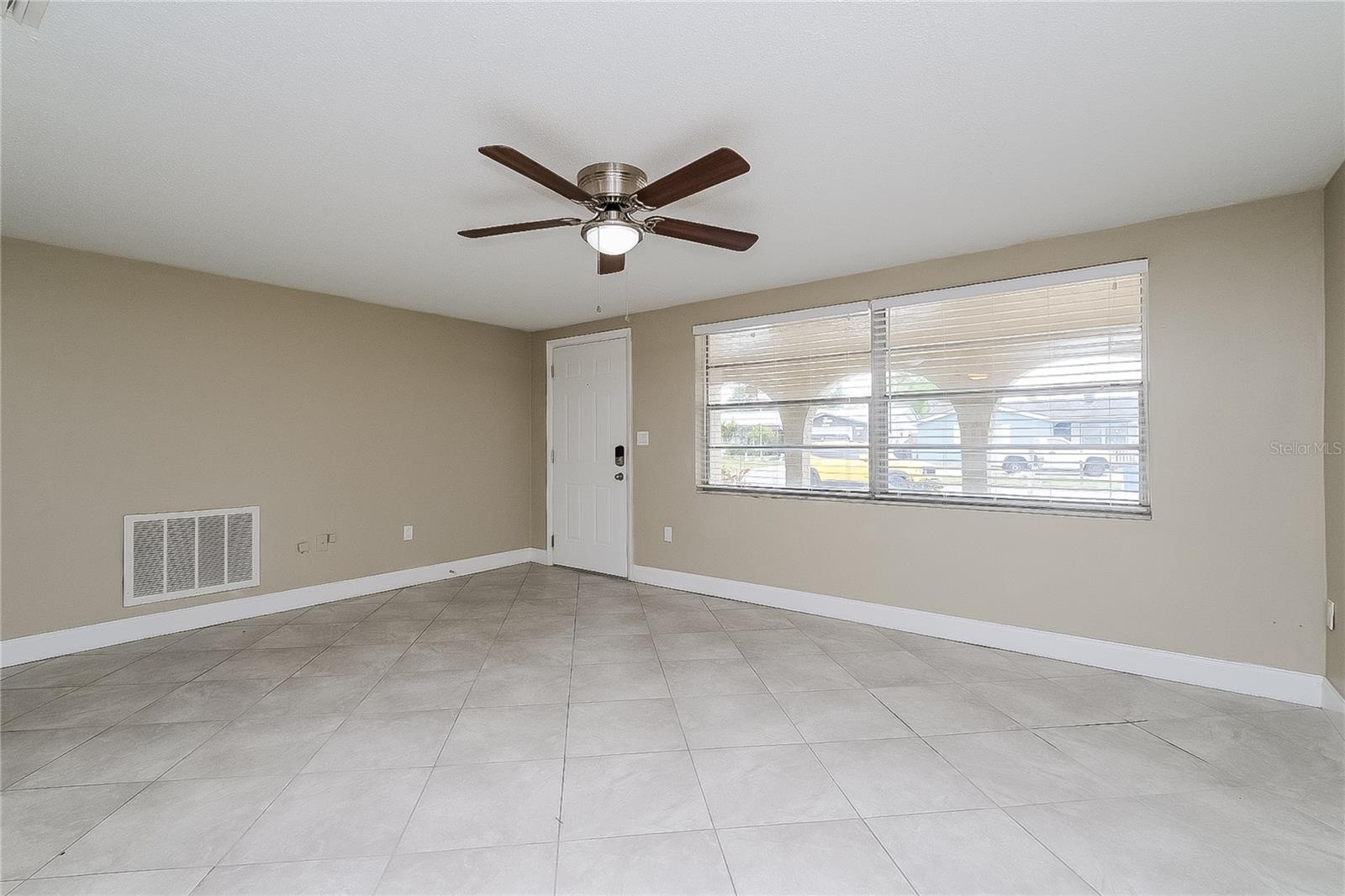 Image 3 of 16 For 7405 Oakshire Drive