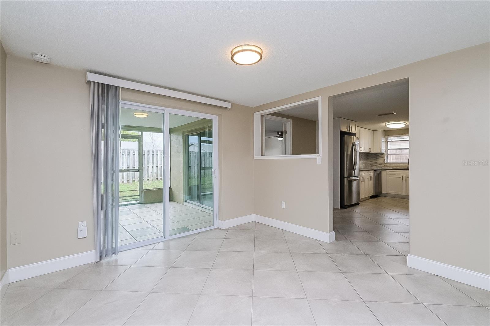 Image 4 of 16 For 7405 Oakshire Drive