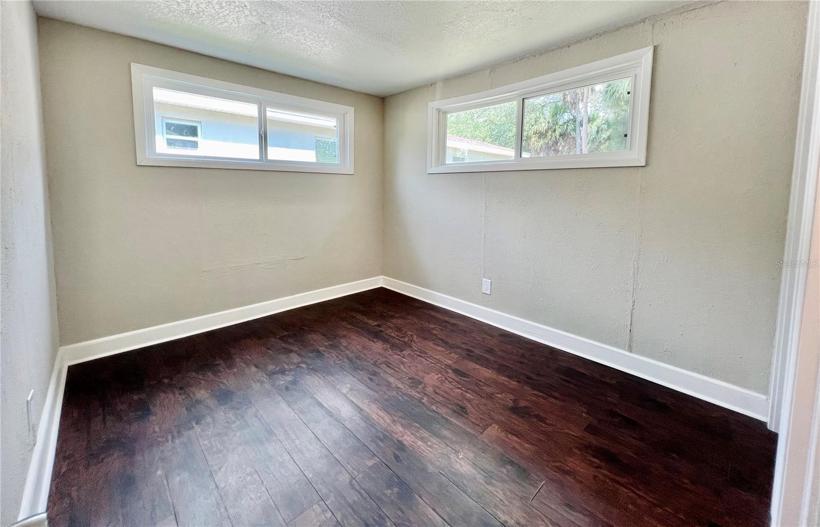 Image 12 of 15 For 767 40th Avenue S