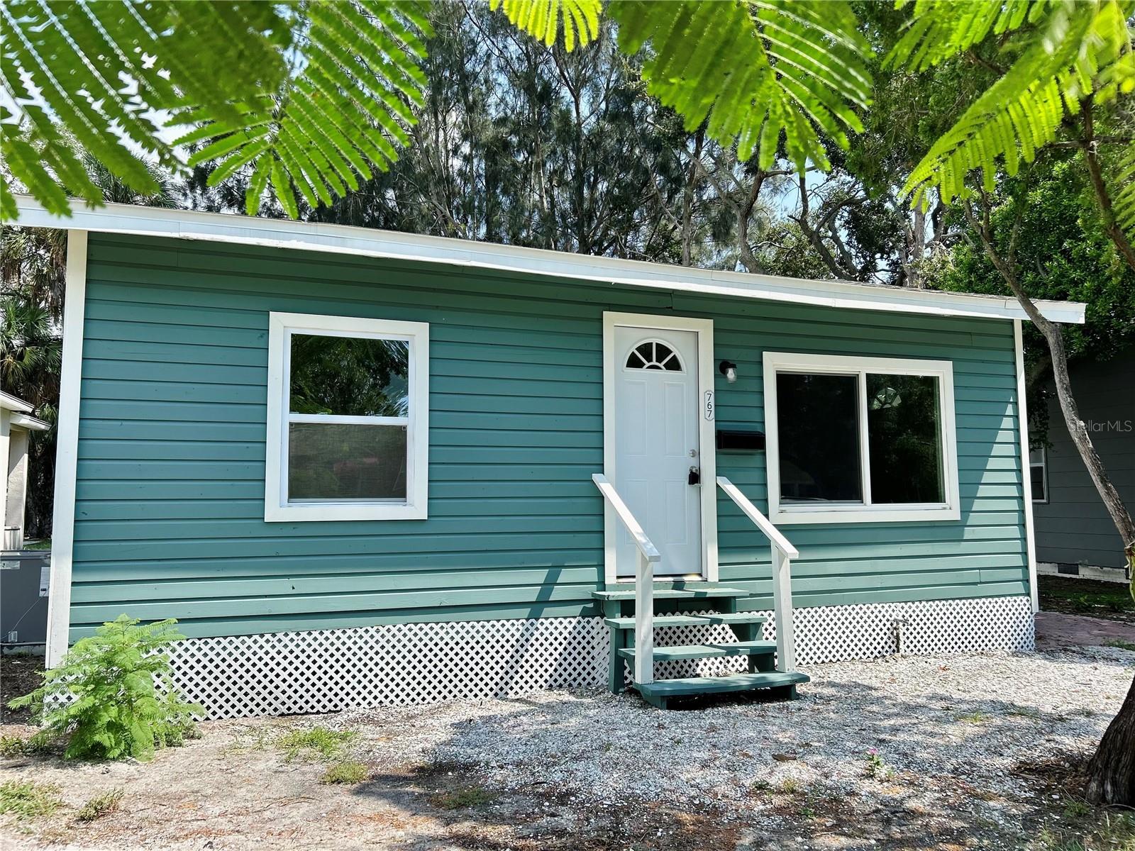 Image 2 of 15 For 767 40th Avenue S