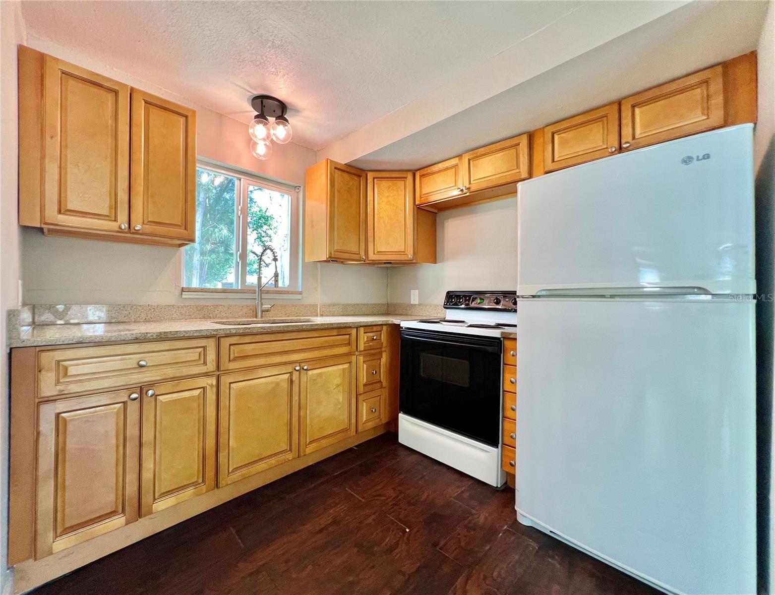 Image 7 of 15 For 767 40th Avenue S