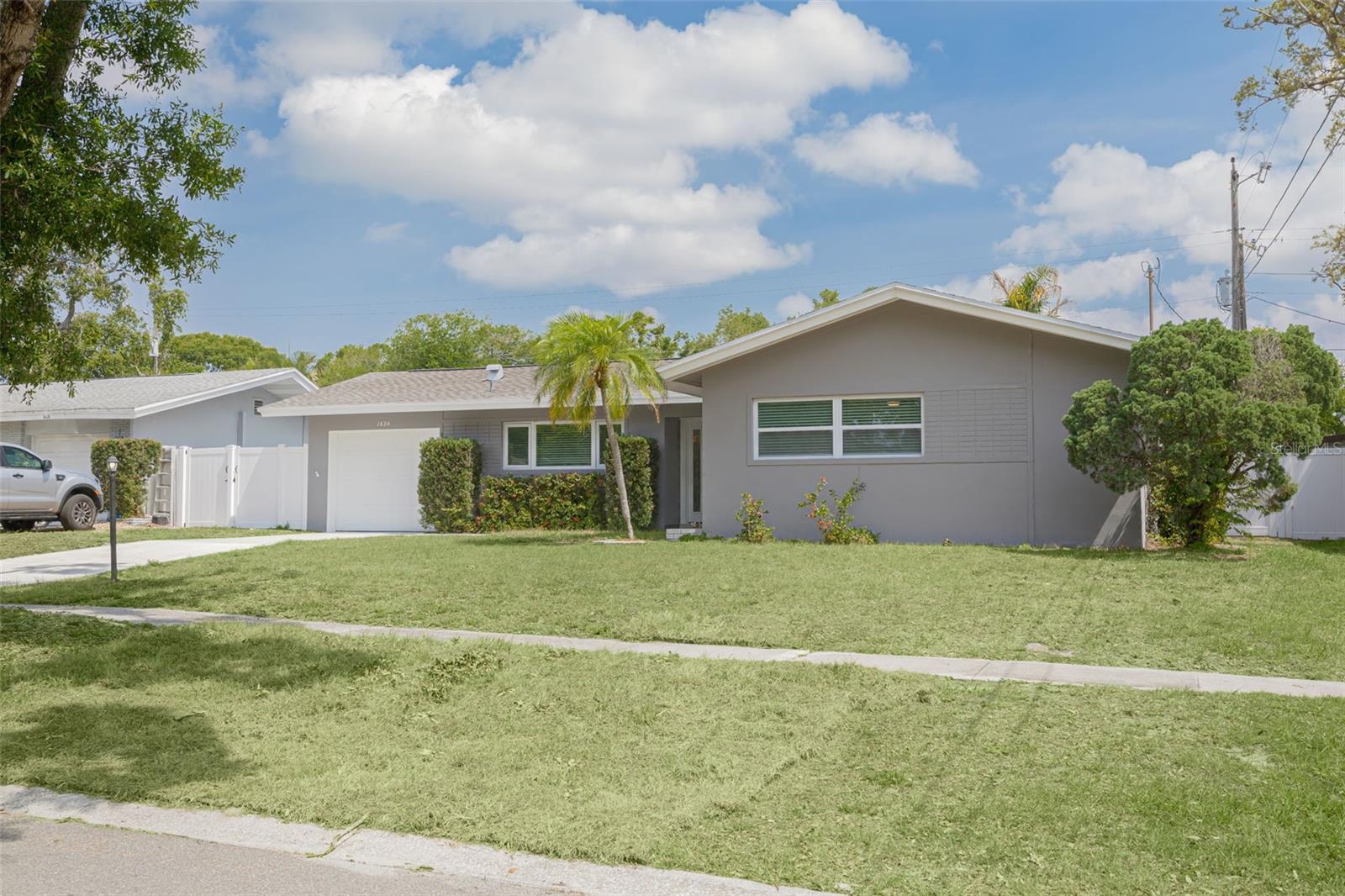 Image 2 of 35 For 1624 Chateau Drive
