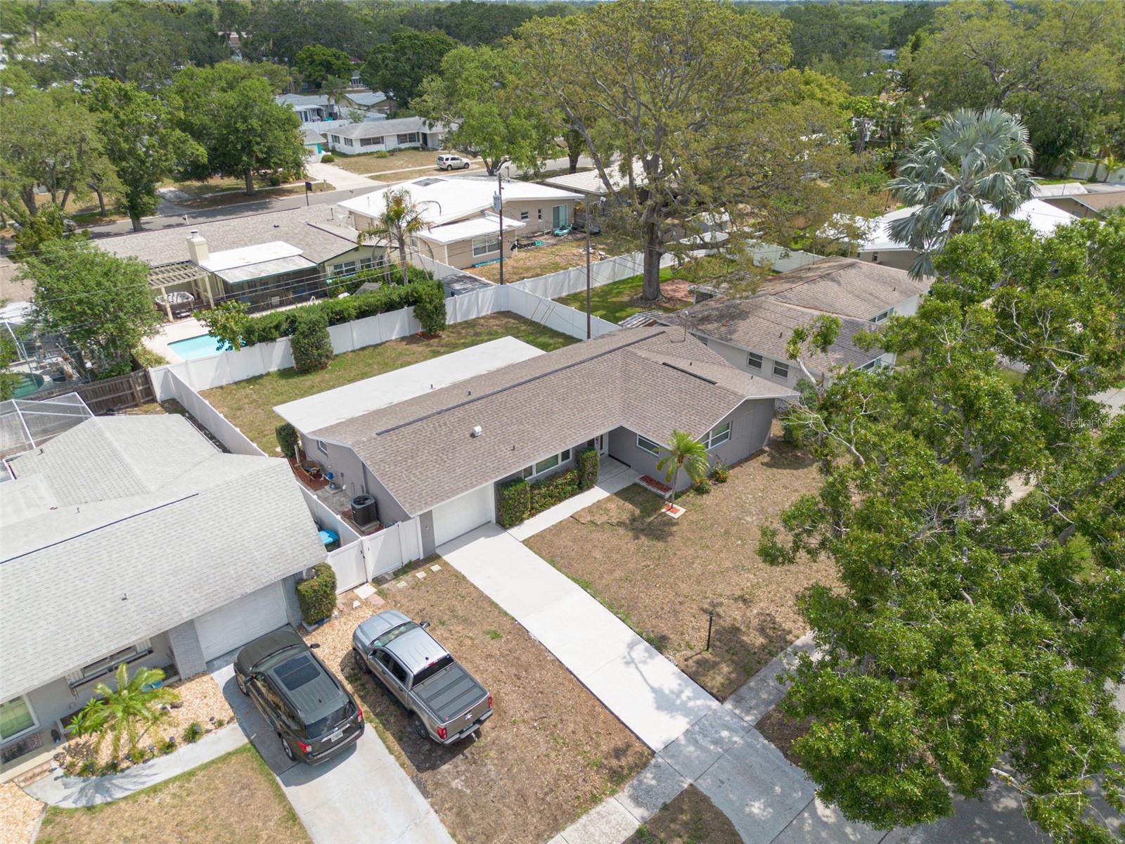 Image 32 of 35 For 1624 Chateau Drive