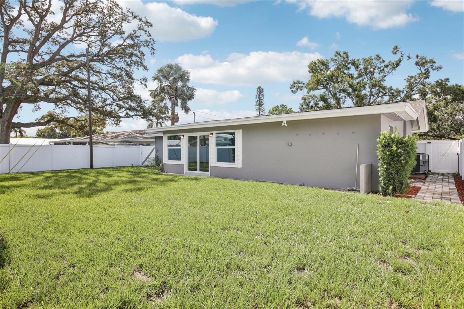 Image 36 of 38 For 1624 Chateau Drive