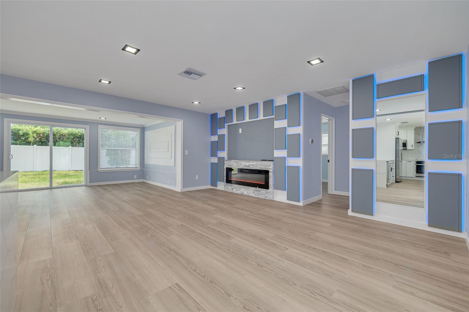 Image 6 of 35 For 1624 Chateau Drive