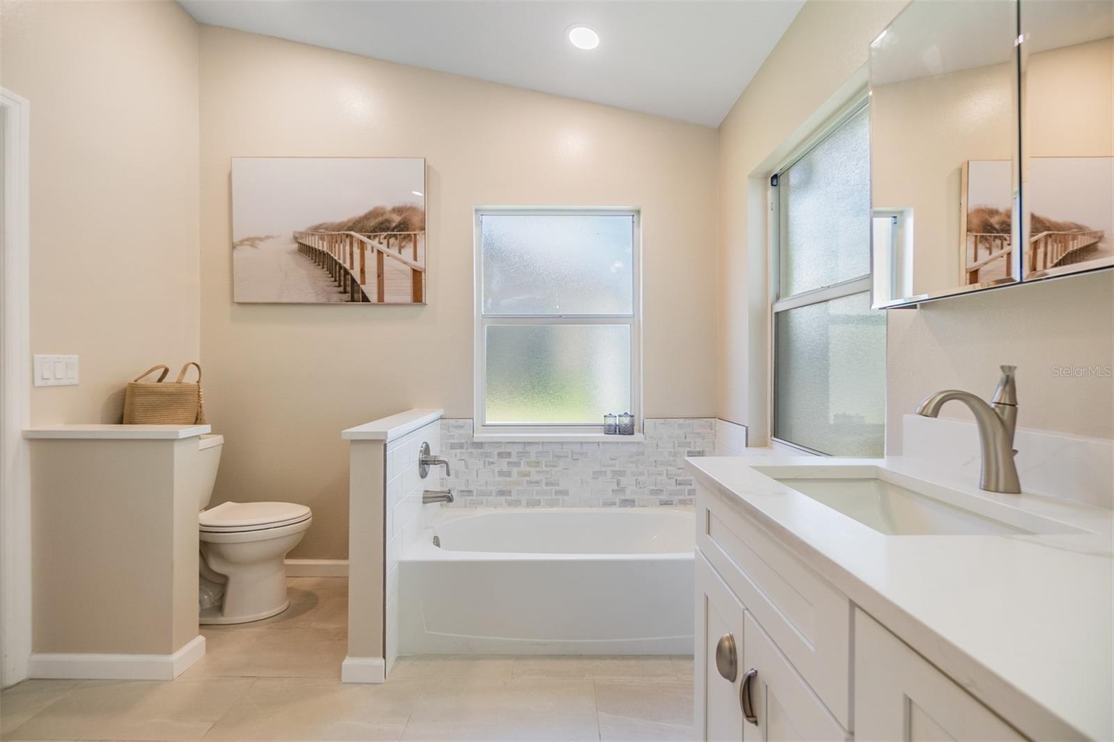 Listing photo id 35 for 4915 Fort Peck Road