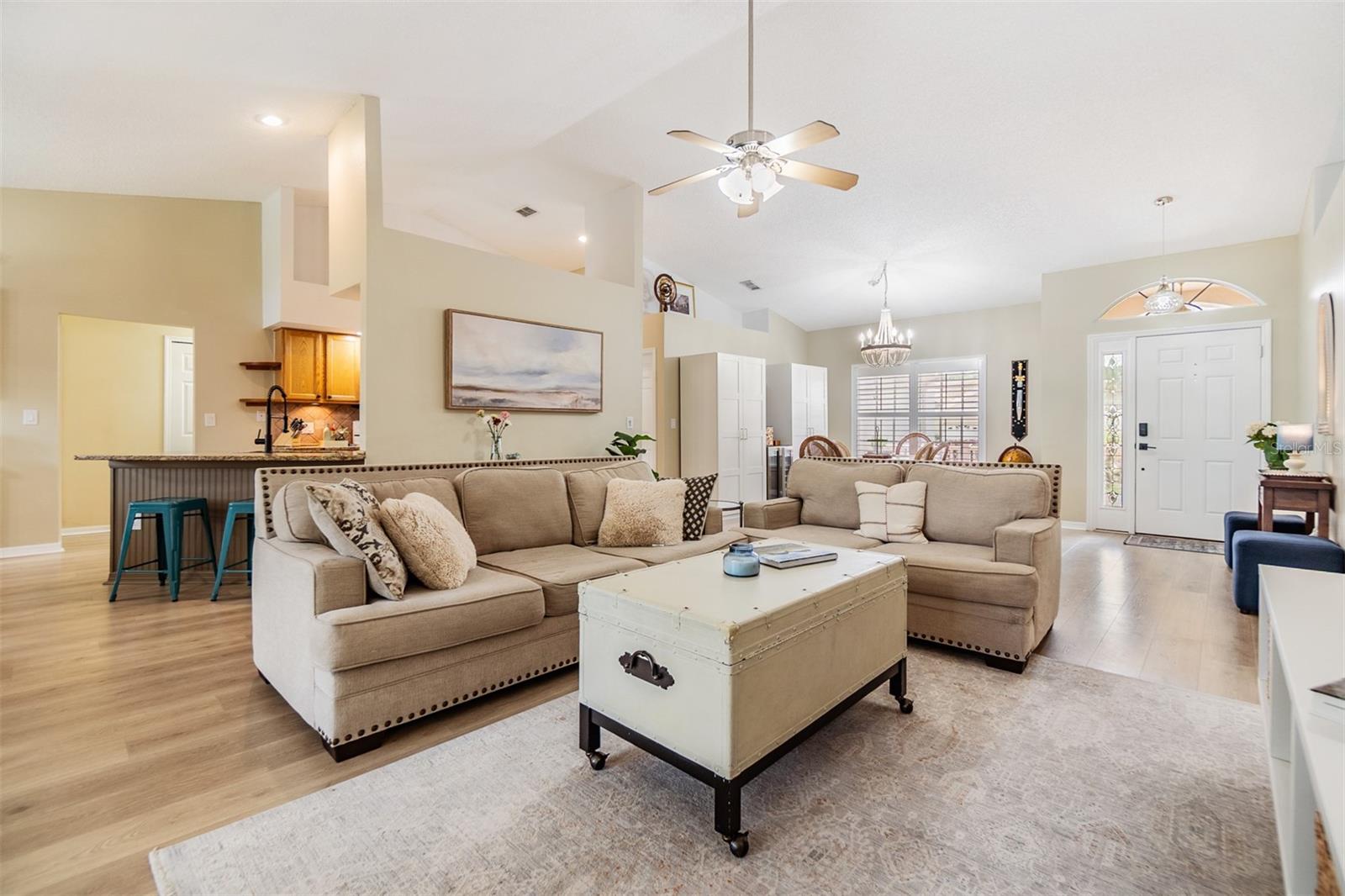 Listing photo id 7 for 4915 Fort Peck Road
