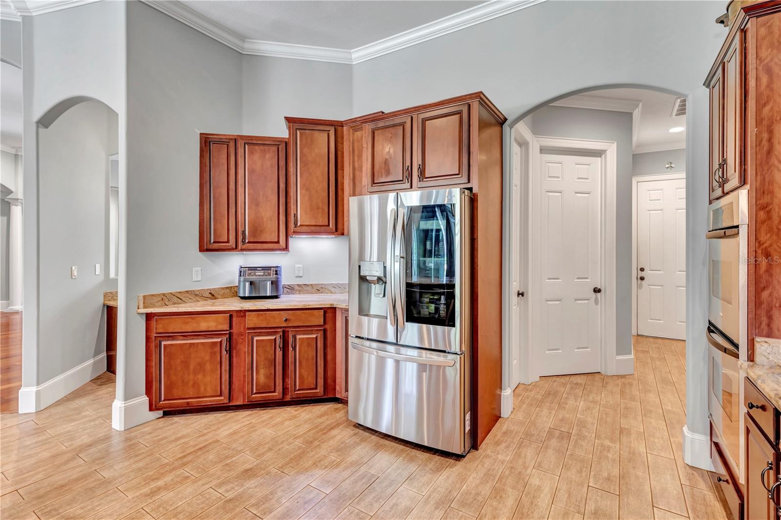 Image 11 of 45 For 16124 Suncrest Shores Drive