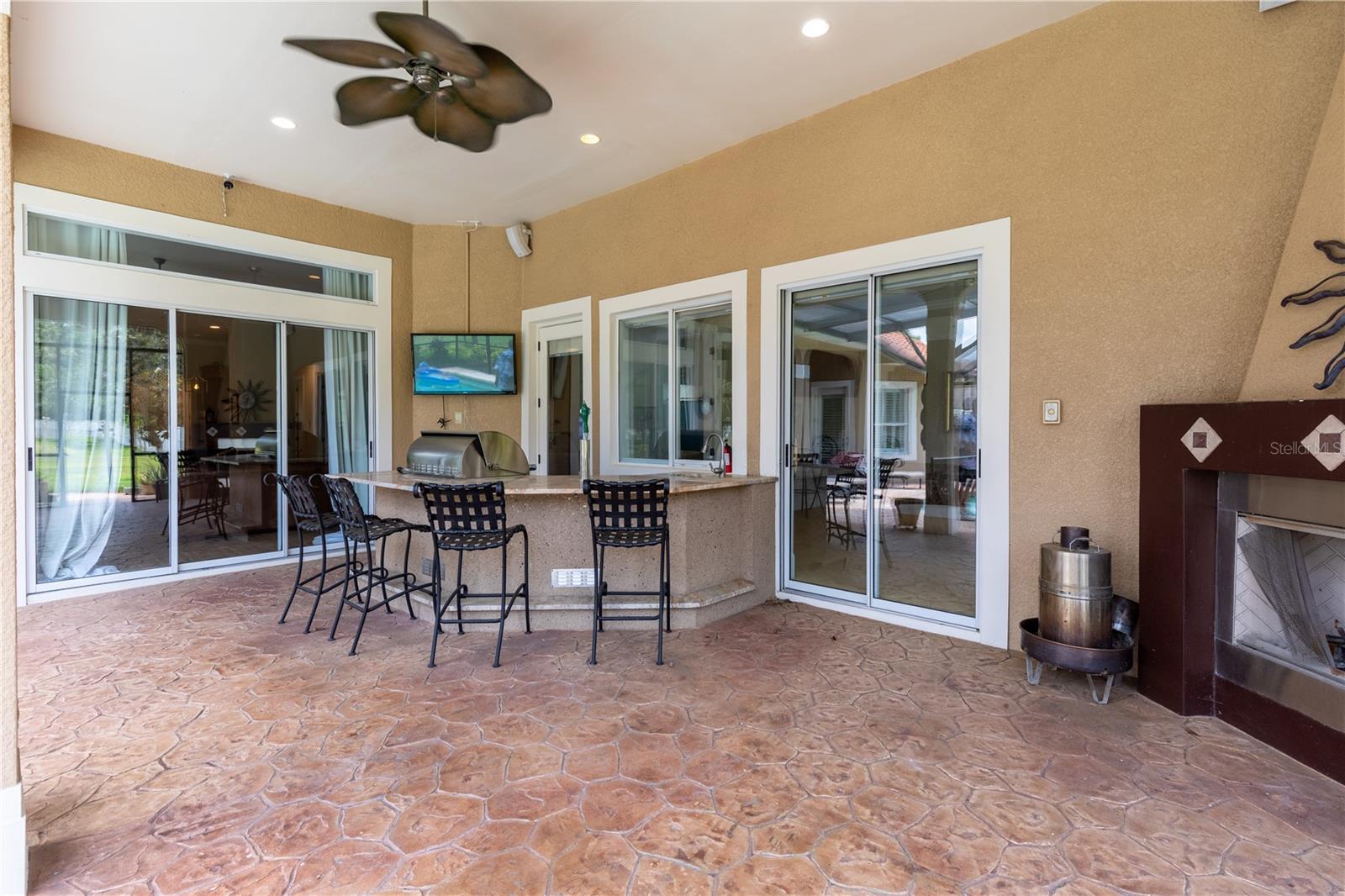Image 37 of 45 For 16124 Suncrest Shores Drive