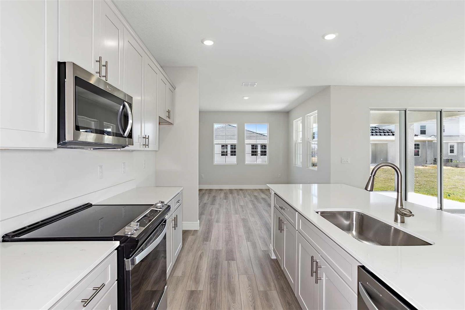 Image 5 of 22 For 10017 Surrey Rose Drive