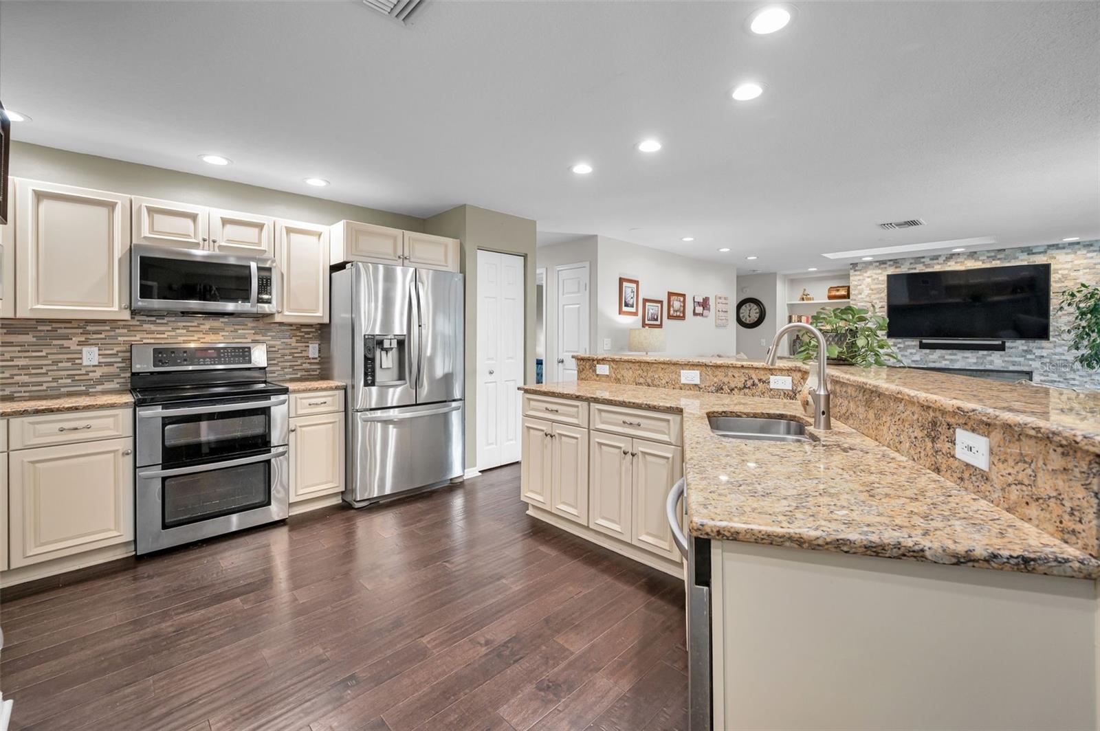 Image 13 of 48 For 3047 Lake Padgett Drive