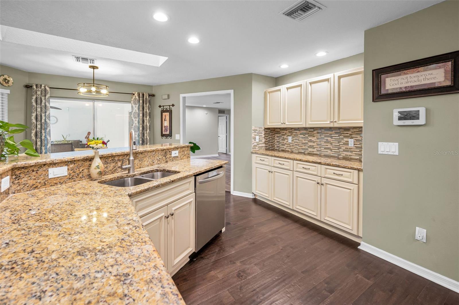 Image 15 of 48 For 3047 Lake Padgett Drive