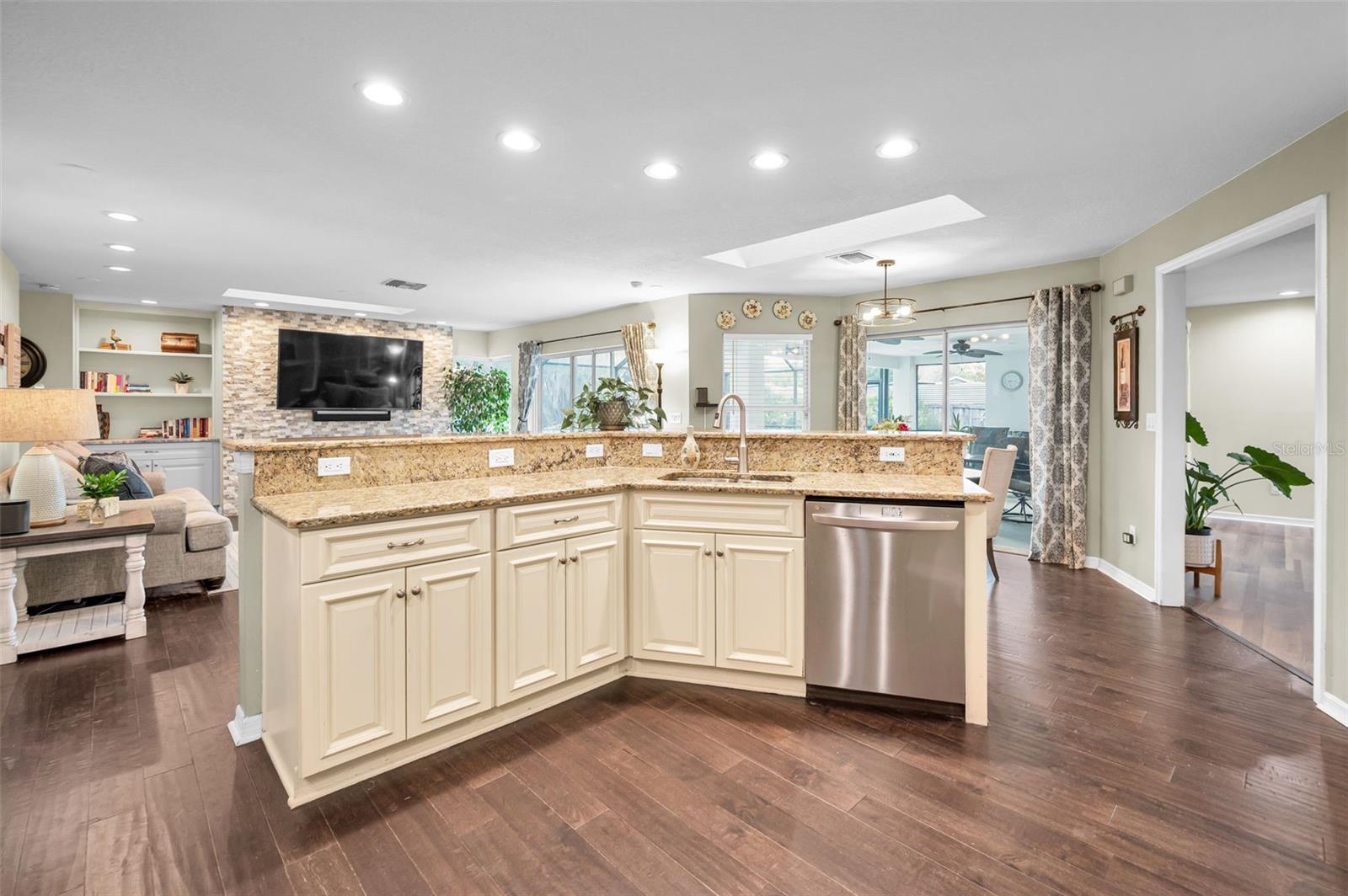 Image 17 of 48 For 3047 Lake Padgett Drive