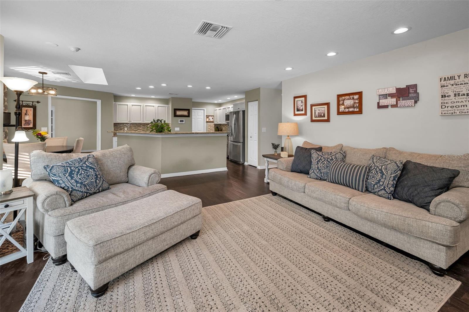 Image 22 of 48 For 3047 Lake Padgett Drive