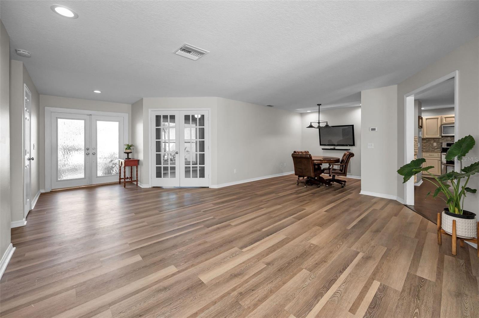 Image 9 of 48 For 3047 Lake Padgett Drive