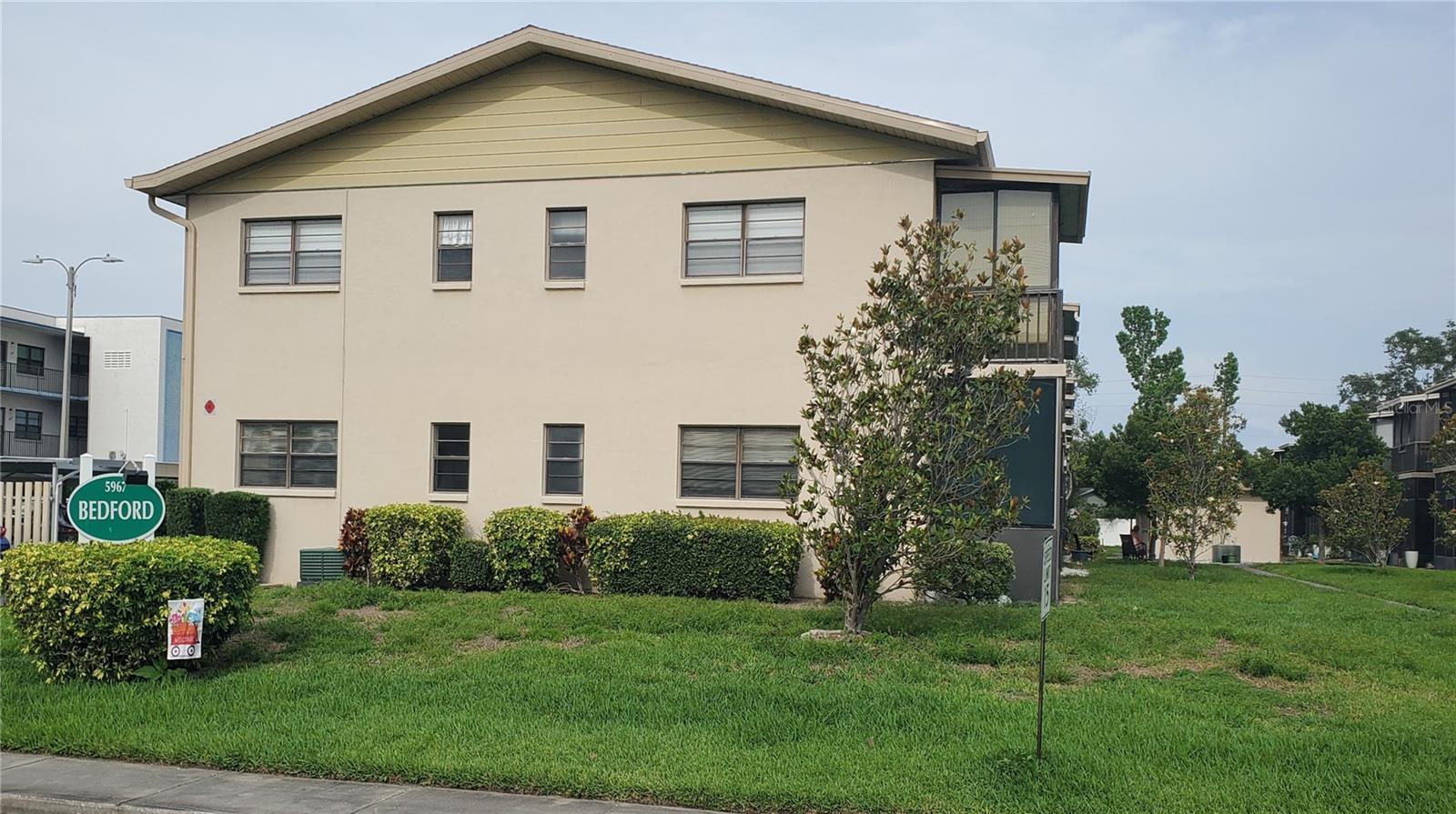 Image 4 of 29 For 5967 Terrace Park Drive N 101