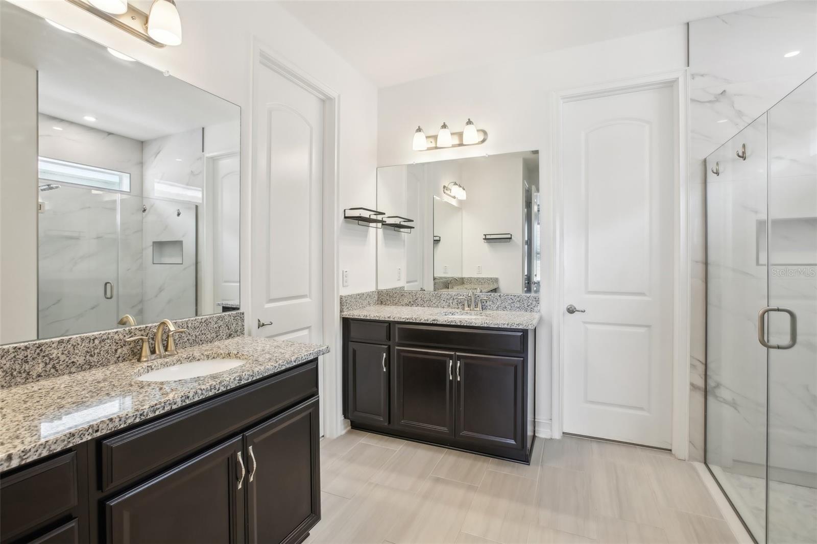 Image 31 of 54 For 10625 Cardera Drive