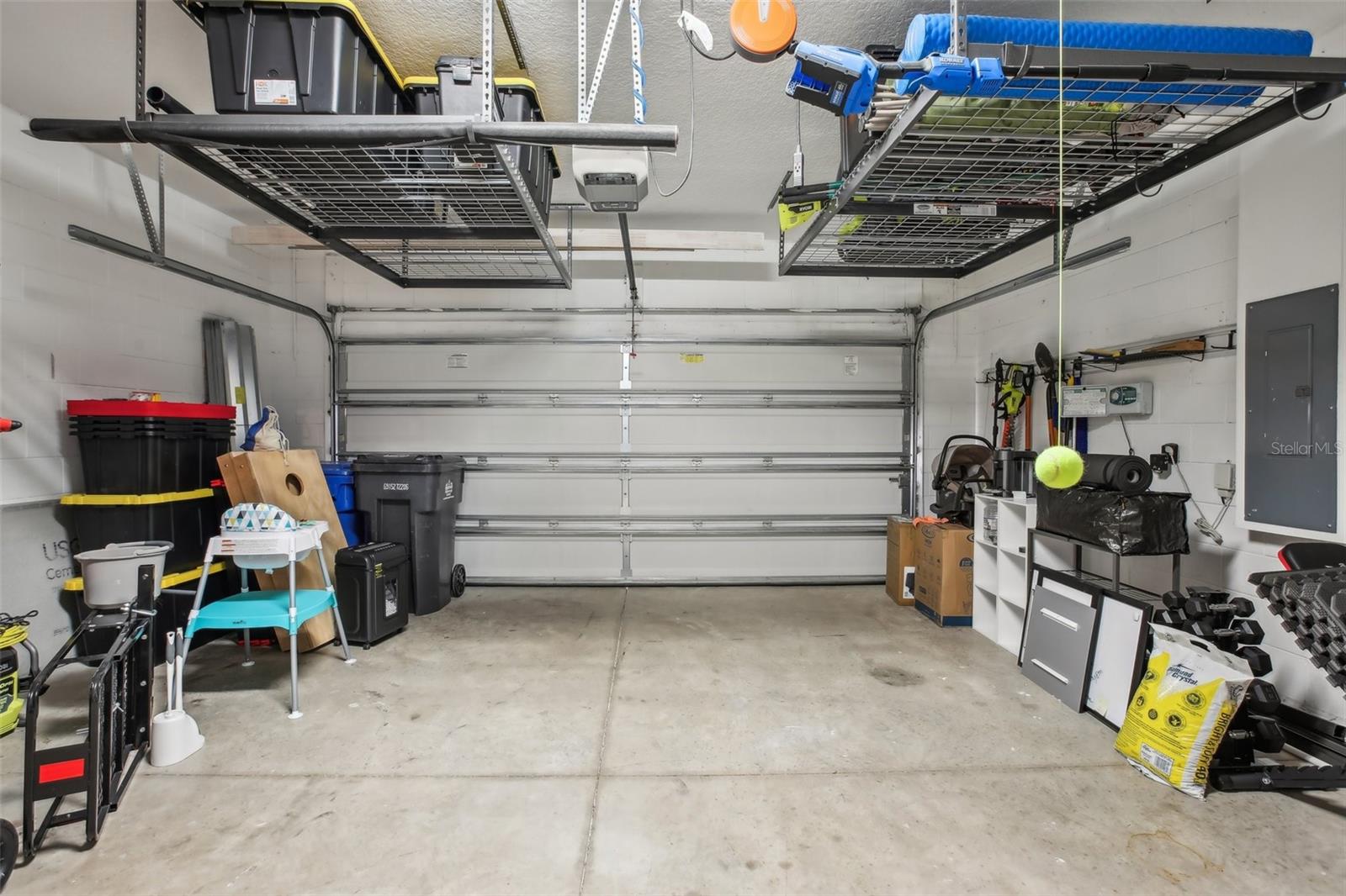 Image 33 of 54 For 10625 Cardera Drive