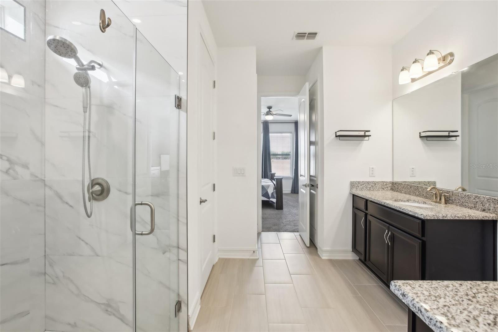 Image 34 of 54 For 10625 Cardera Drive