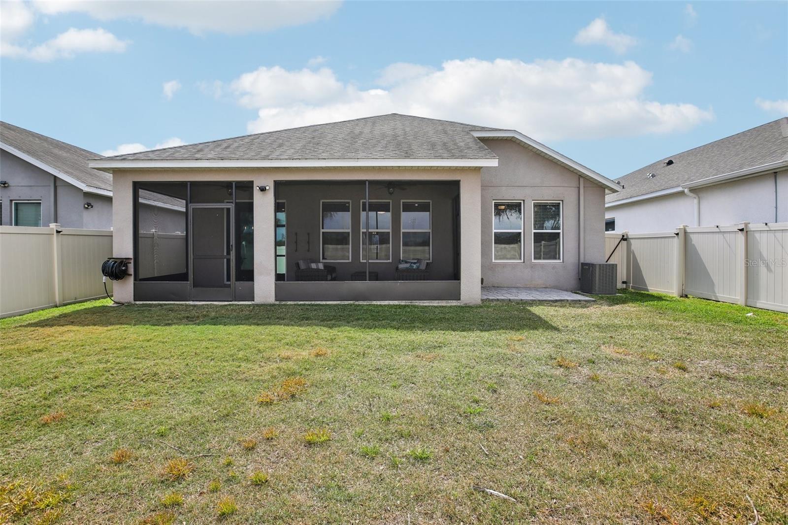 Image 38 of 54 For 10625 Cardera Drive