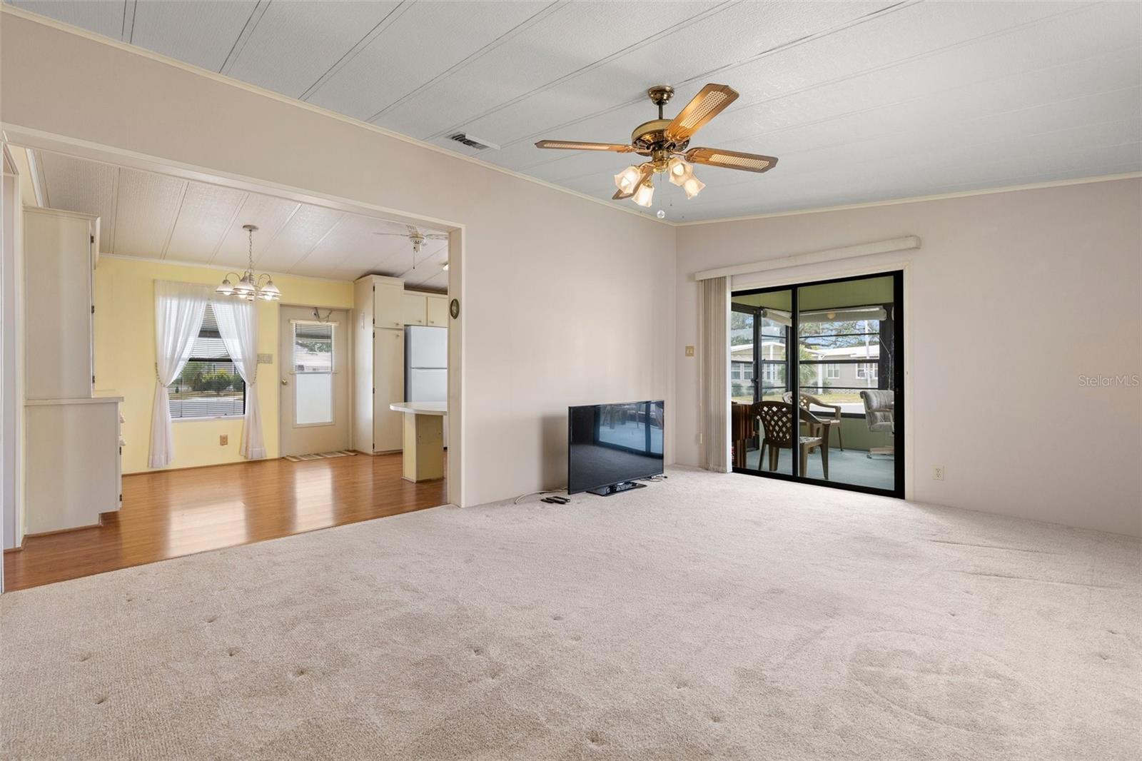 Image 13 of 27 For 5544 Caprice Way