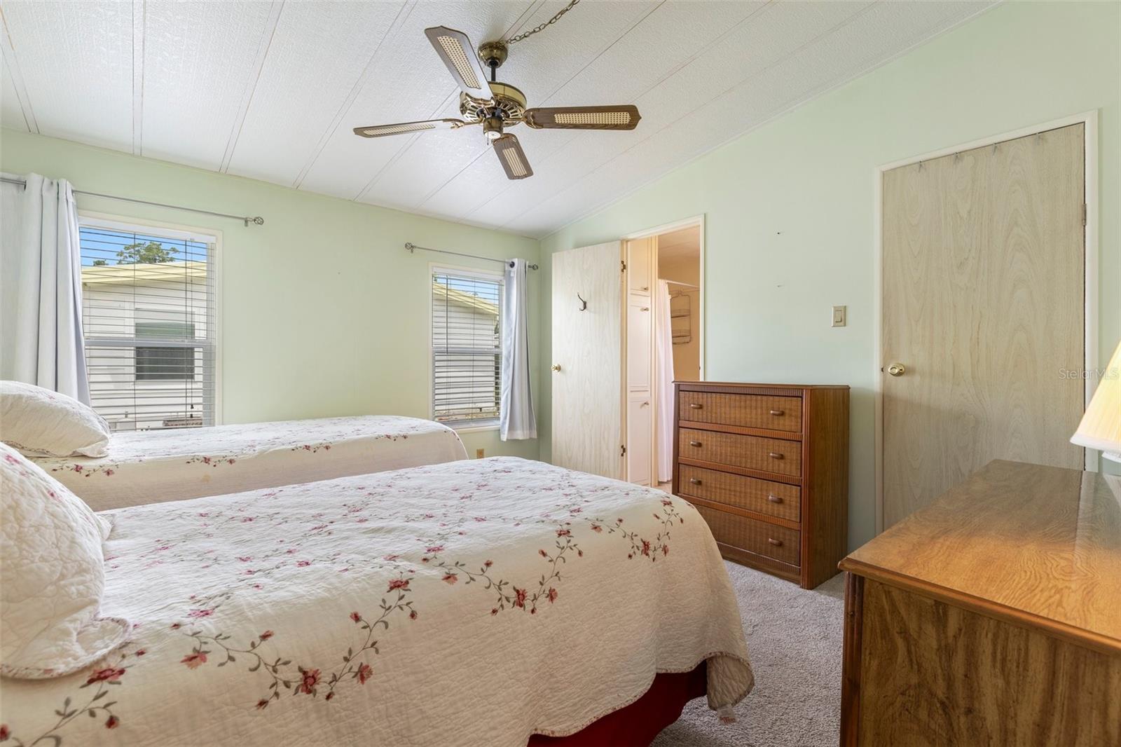 Image 16 of 27 For 5544 Caprice Way