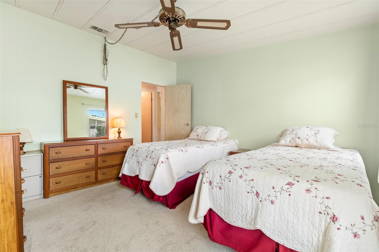 Image 17 of 27 For 5544 Caprice Way