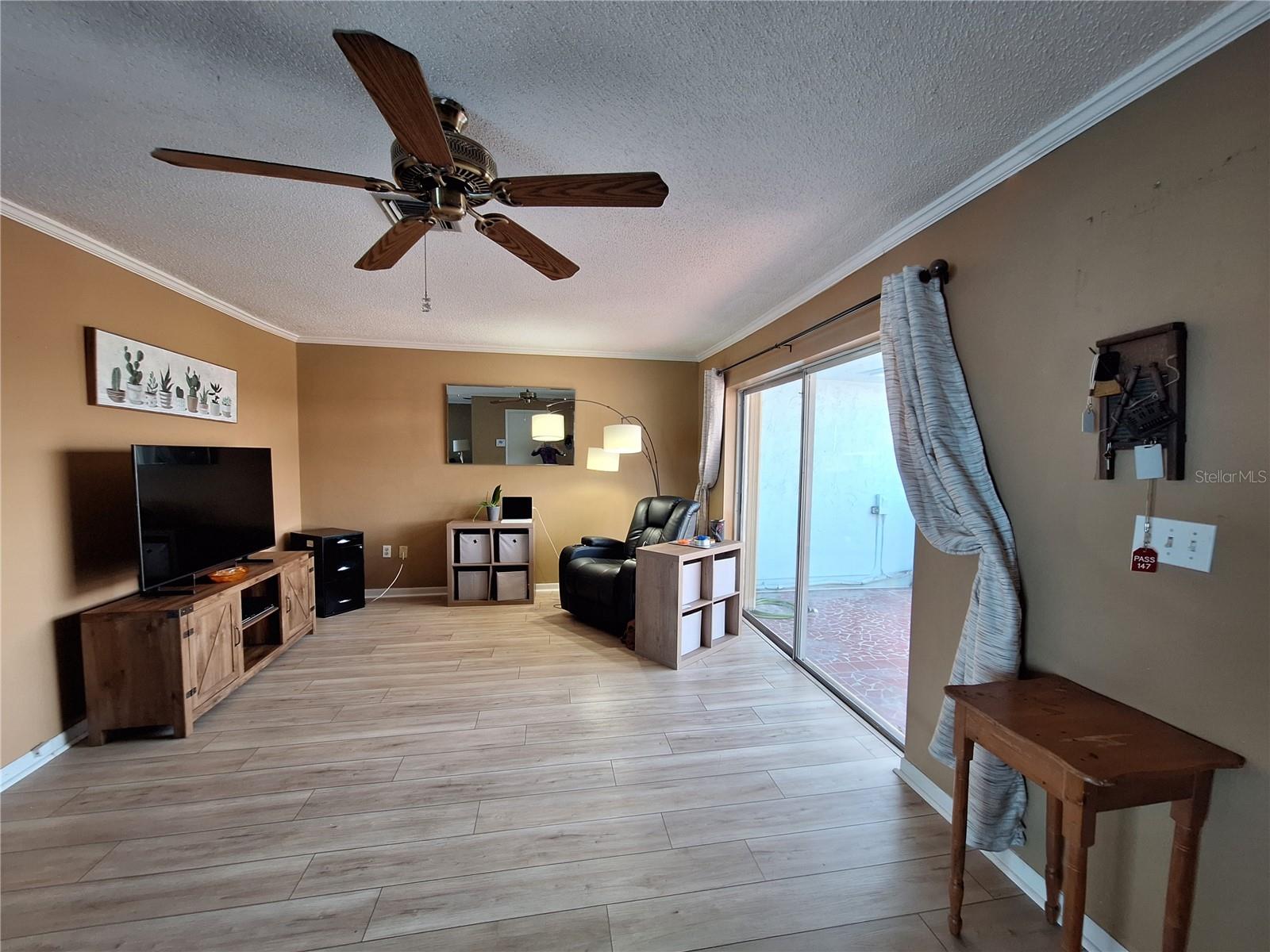 Image 10 of 66 For 5404 Springwood Boulevard 5404