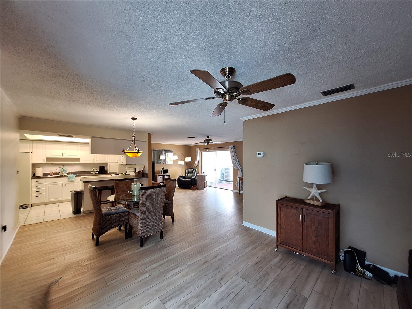 Image 23 of 66 For 5404 Springwood Boulevard 5404