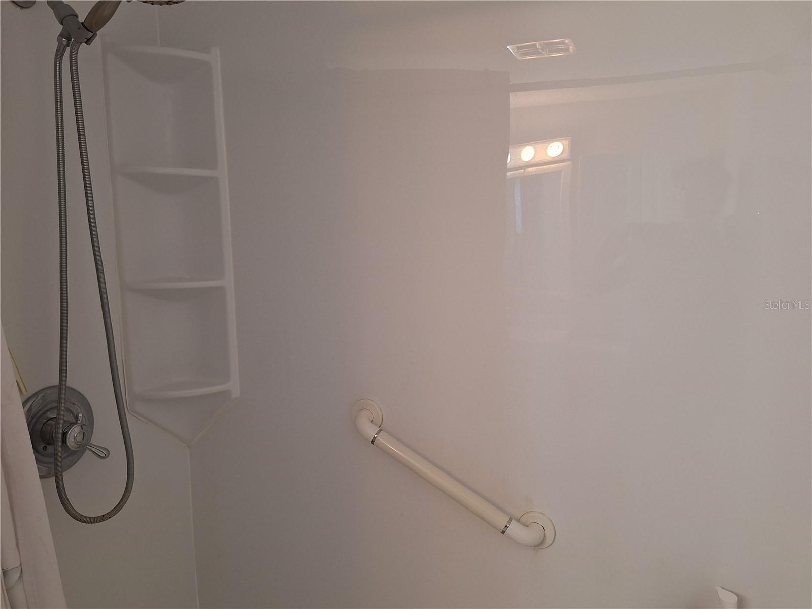 Image 35 of 66 For 5404 Springwood Boulevard 5404
