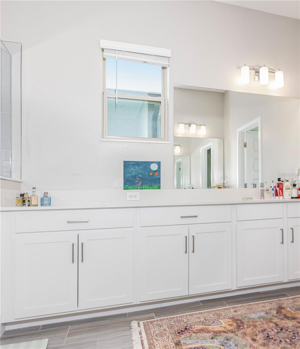 Listing photo id 14 for 7706 Swoope Street
