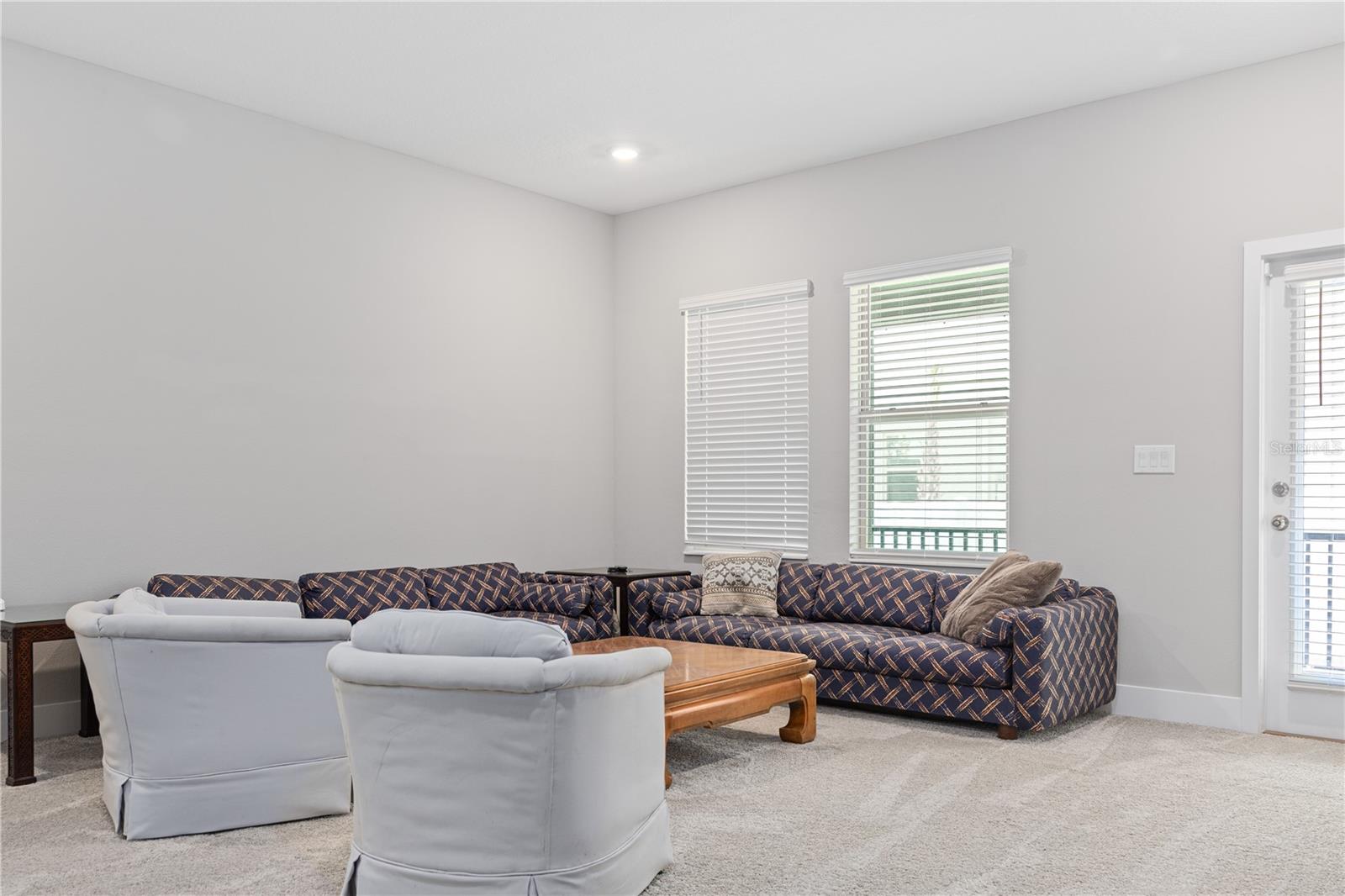 Listing photo id 18 for 7706 Swoope Street