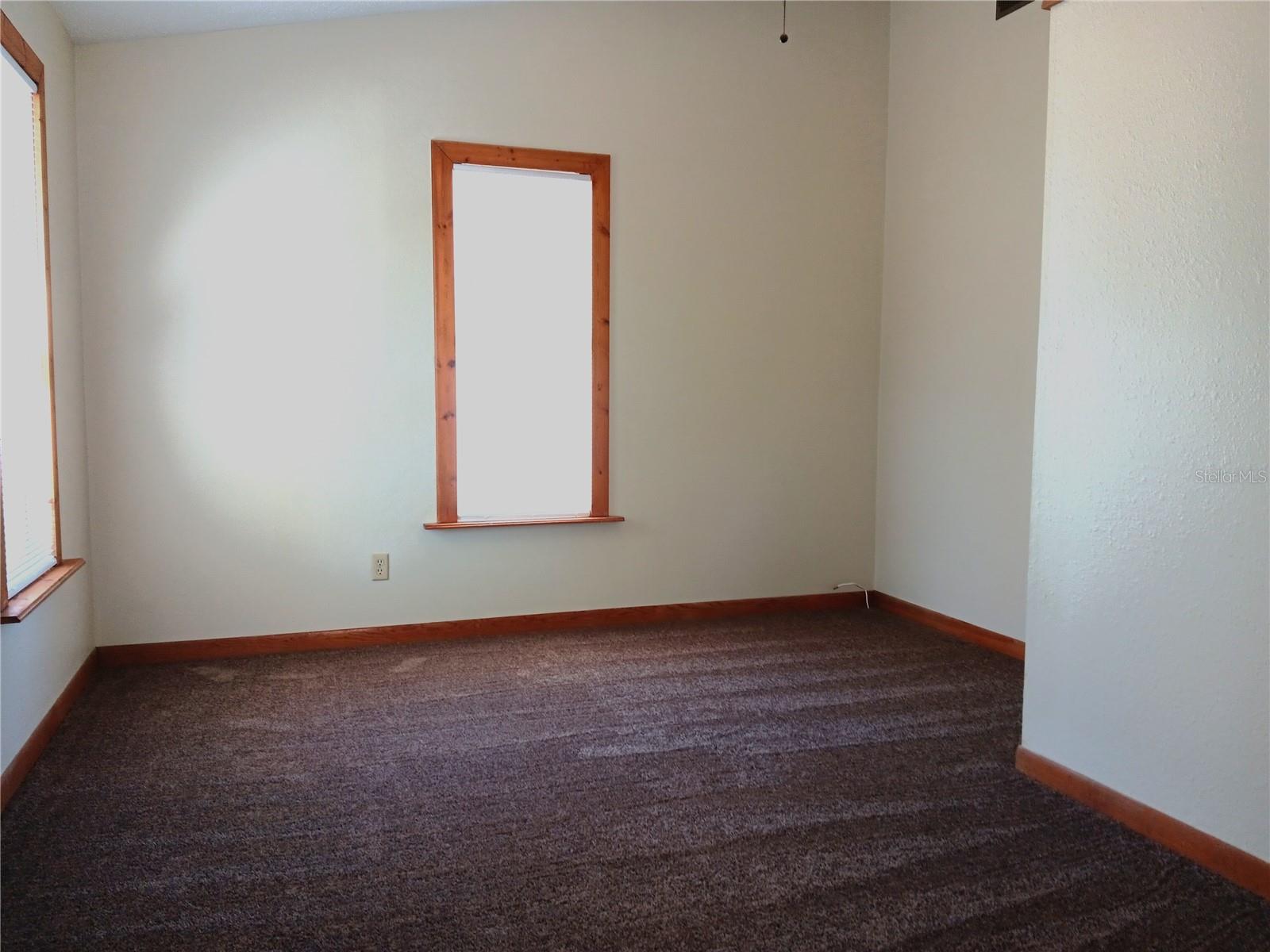 Image 10 of 19 For 4840 19th Street N