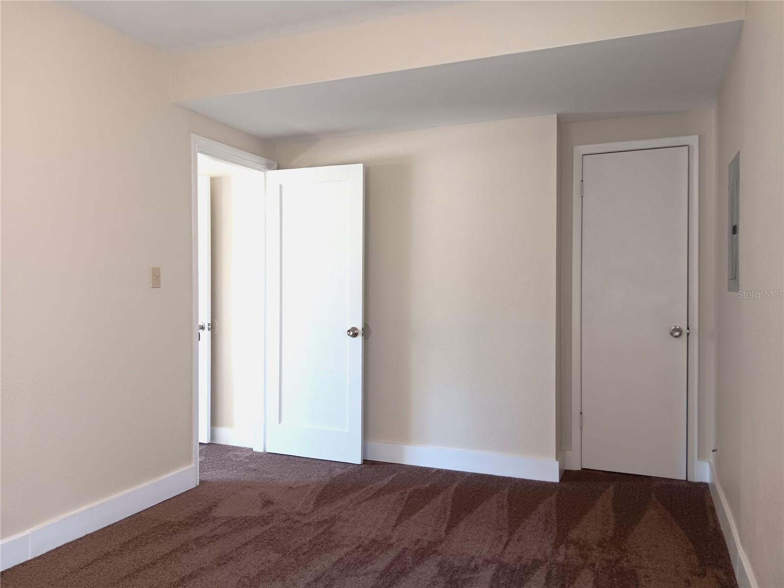 Image 16 of 19 For 4840 19th Street N
