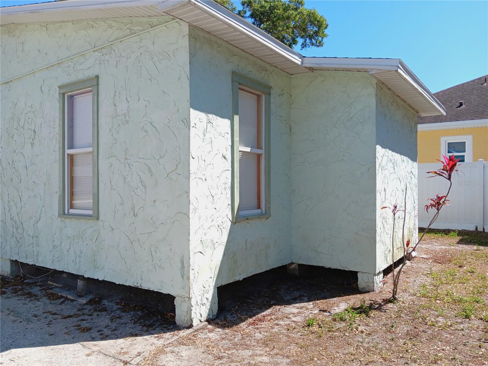 Image 18 of 19 For 4840 19th Street N