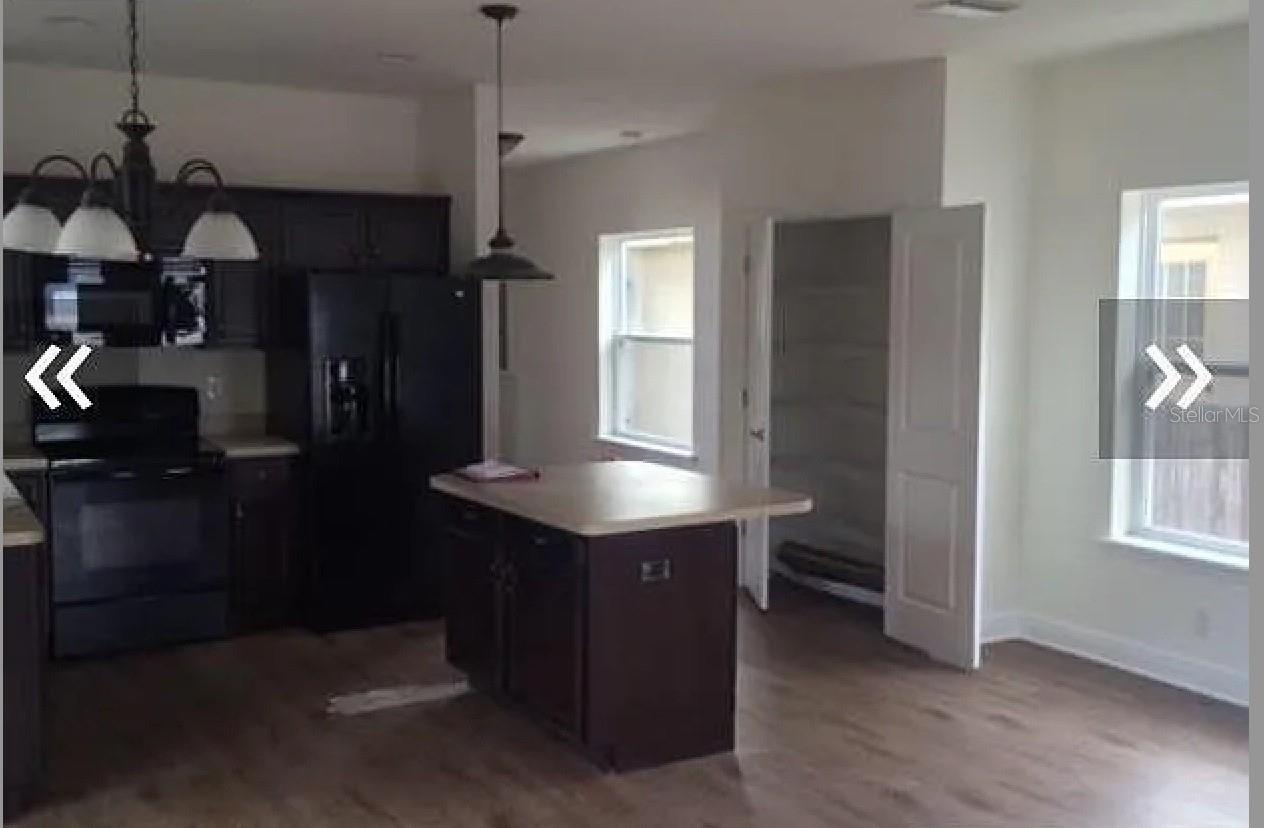 Image 3 of 17 For 2128 Walnut Street