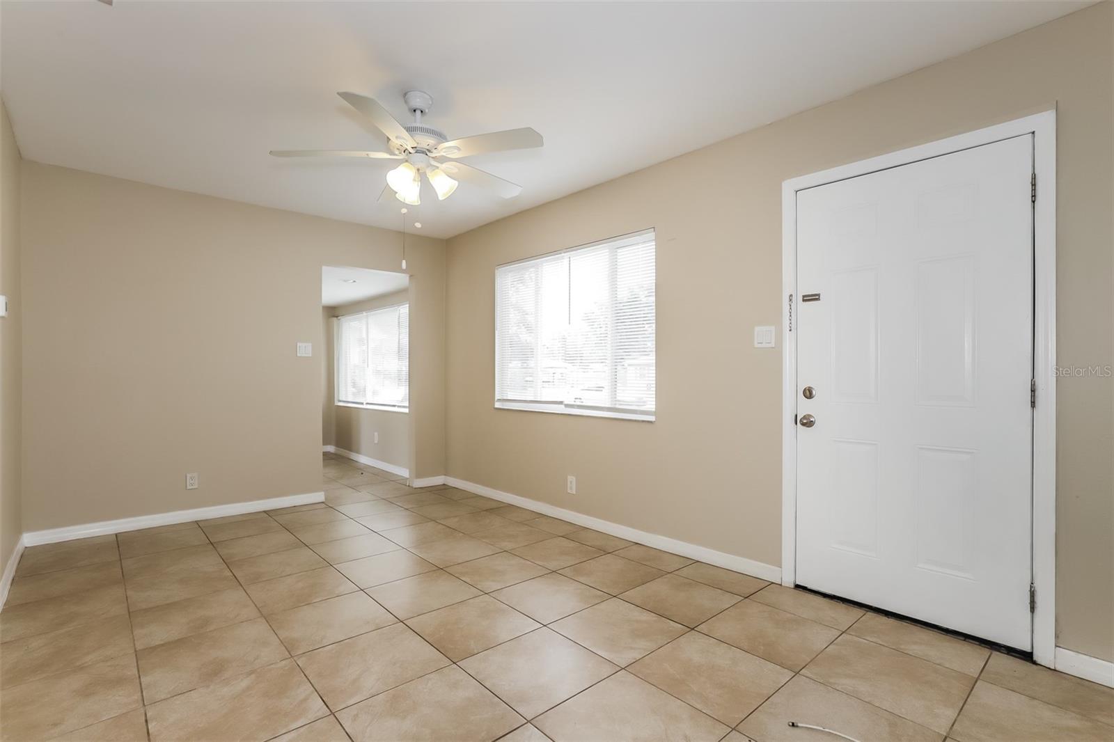 Image 3 of 15 For 5924 16th Avenue N