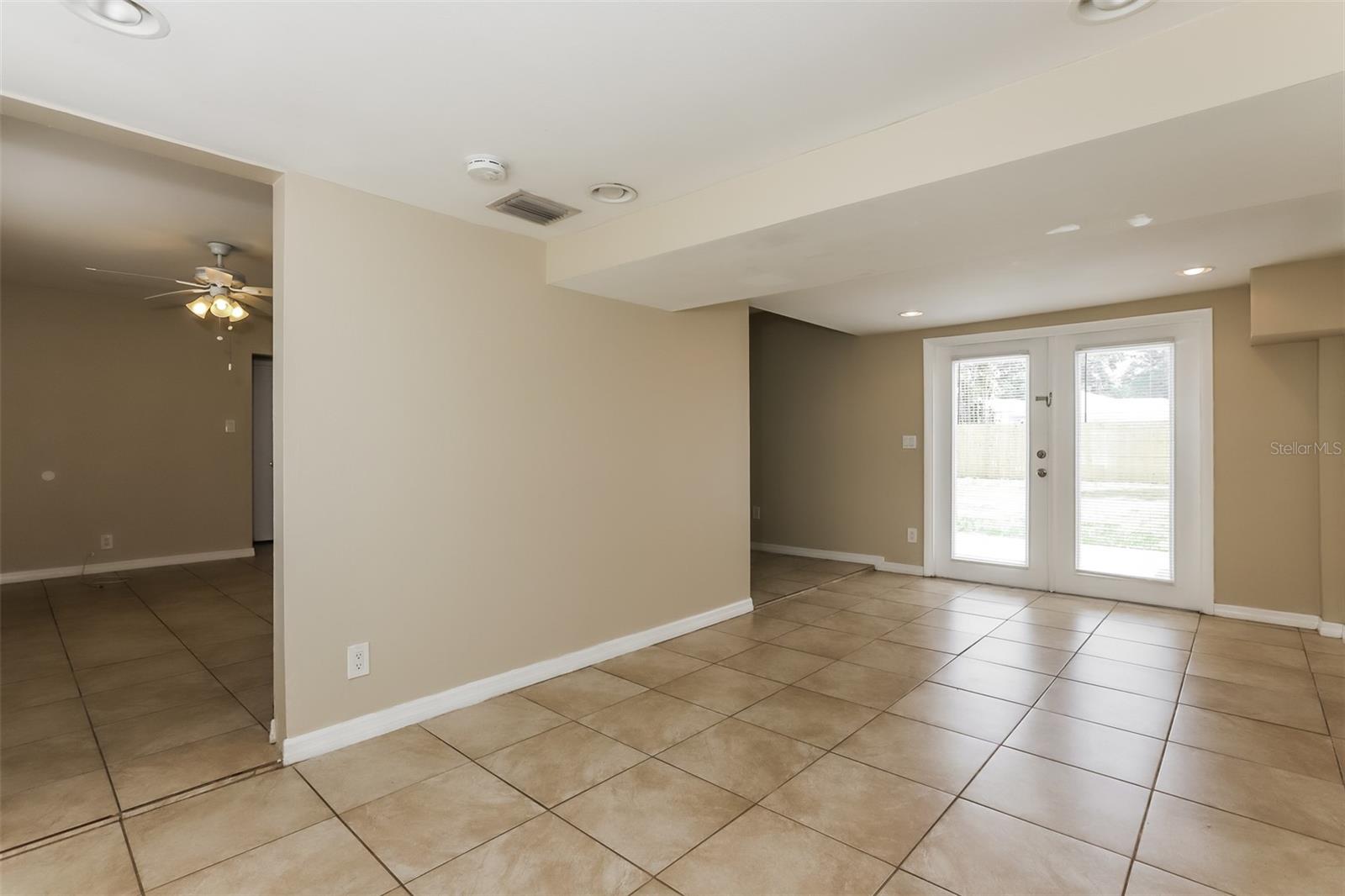 Image 5 of 15 For 5924 16th Avenue N
