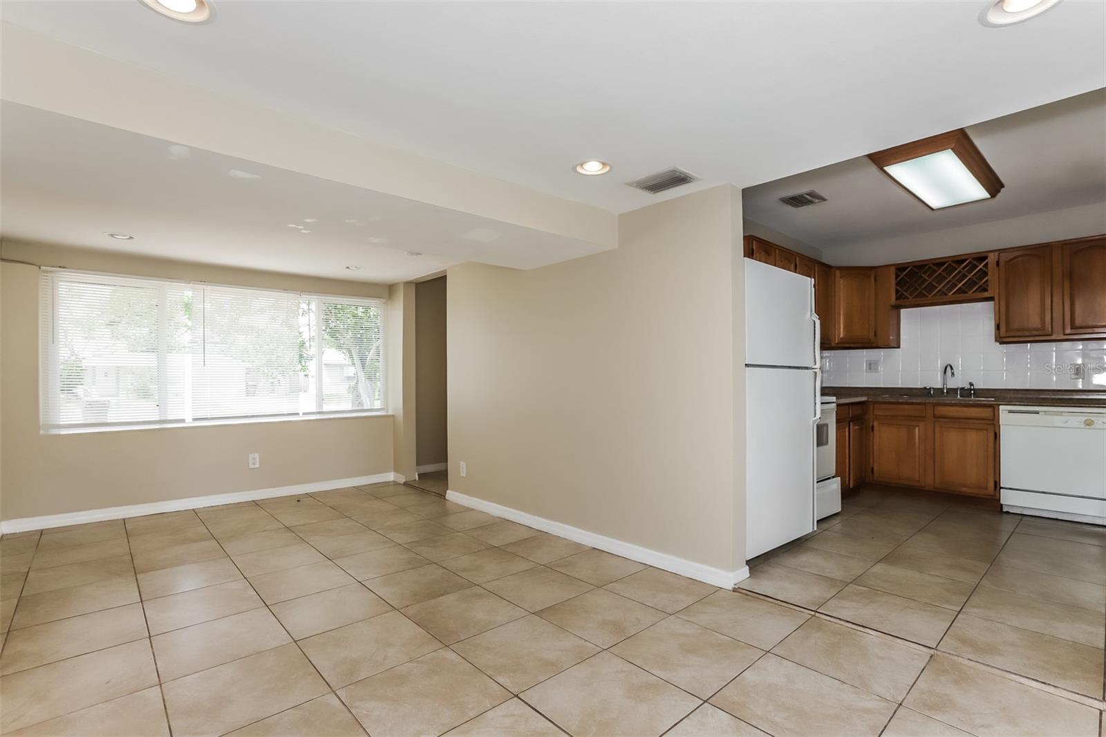 Image 6 of 15 For 5924 16th Avenue N