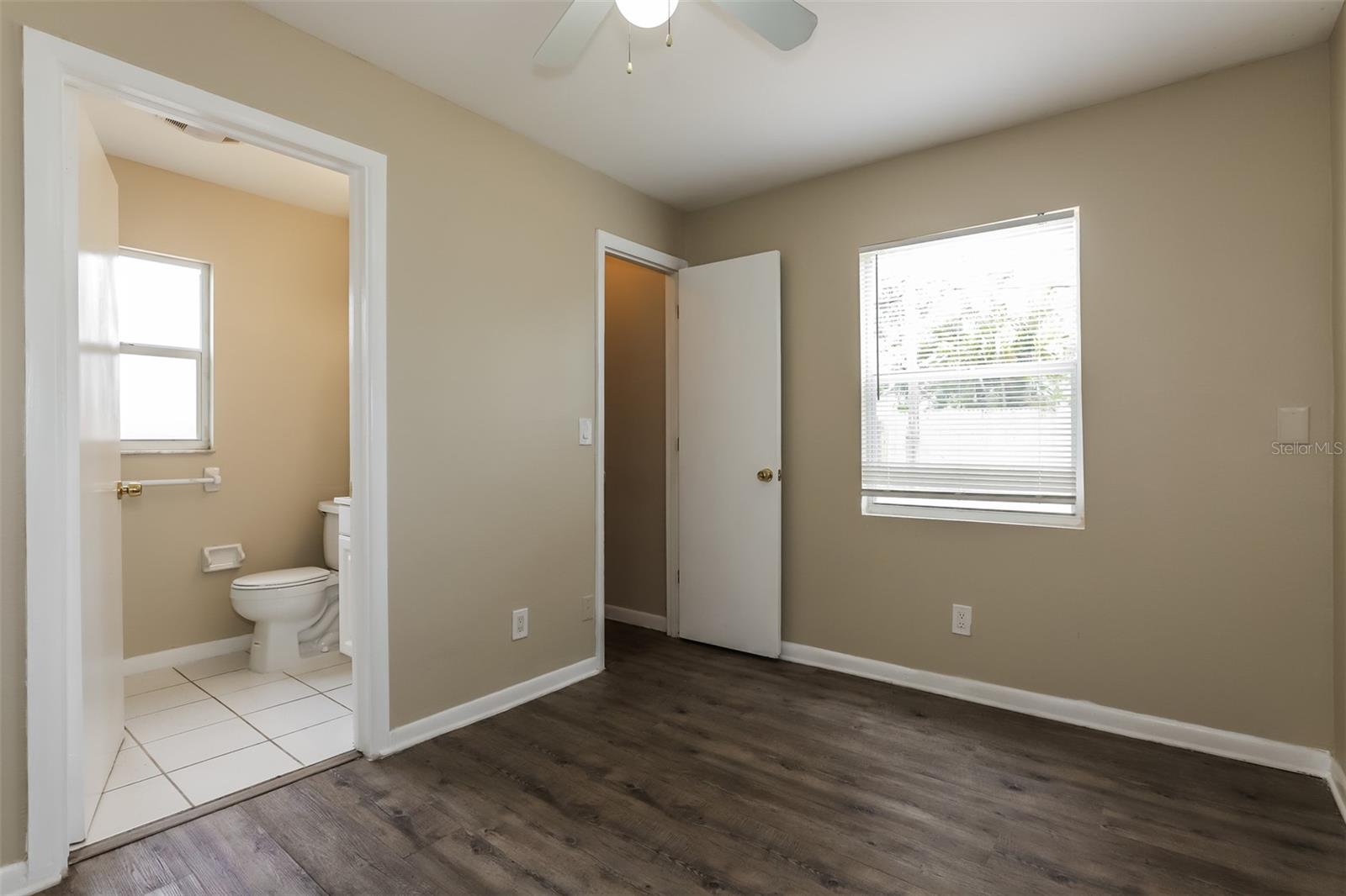 Image 9 of 15 For 5924 16th Avenue N